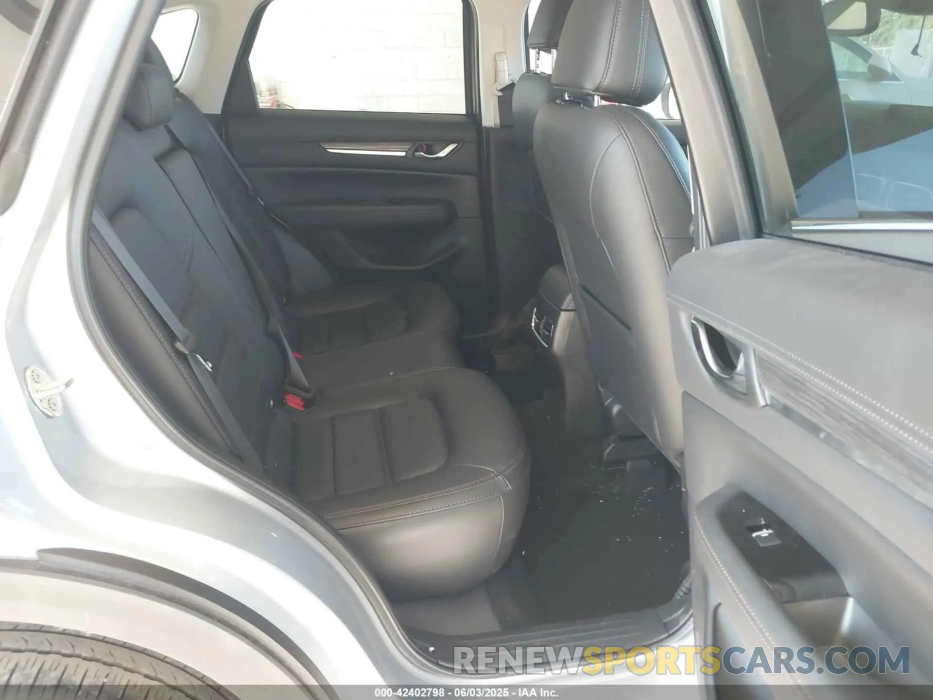 8 Photograph of a damaged car JM3KFBDM7M1402900 MAZDA CX-5 2021