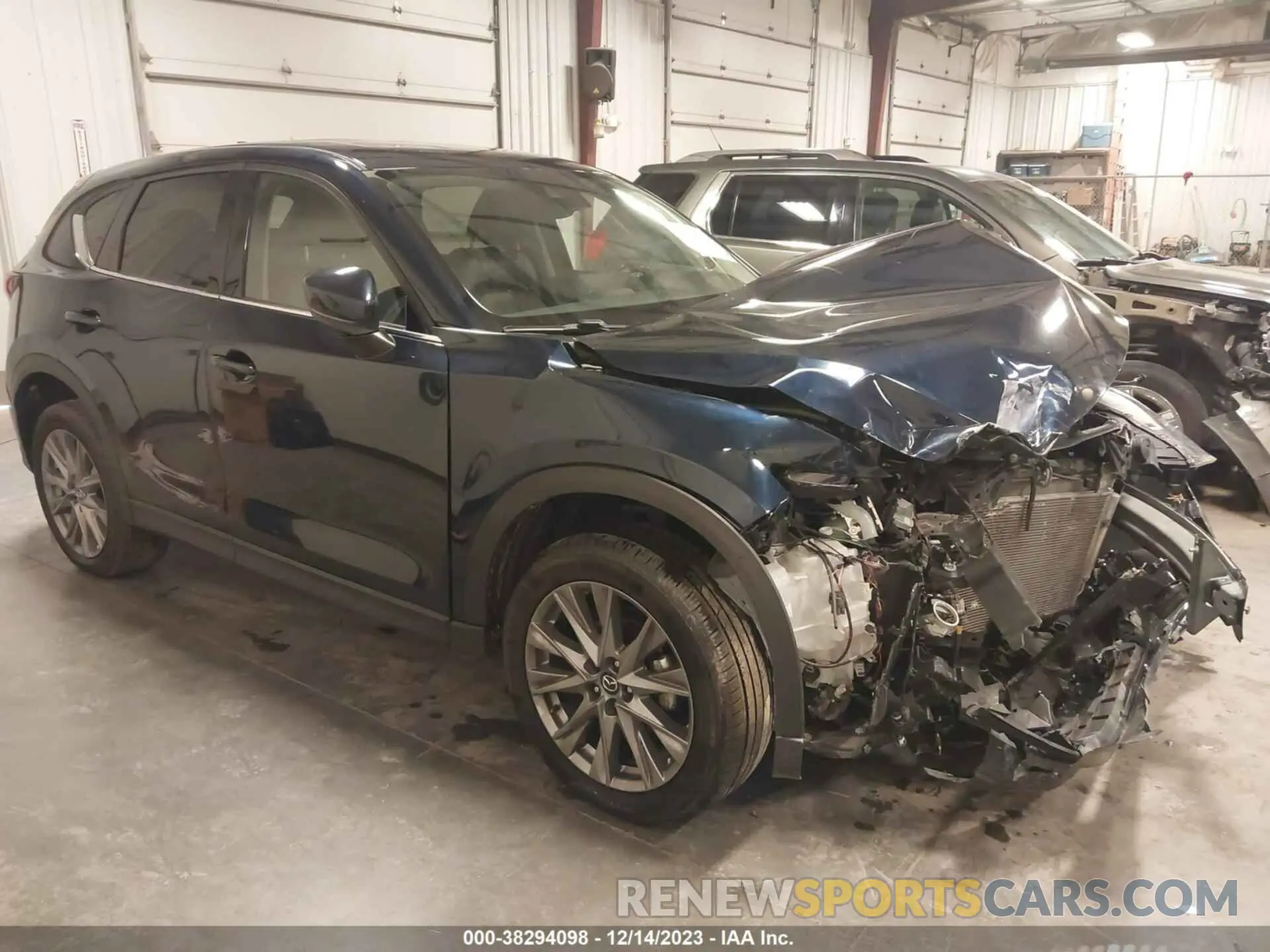 14 Photograph of a damaged car JM3KFBDM8M0327291 MAZDA CX-5 2021