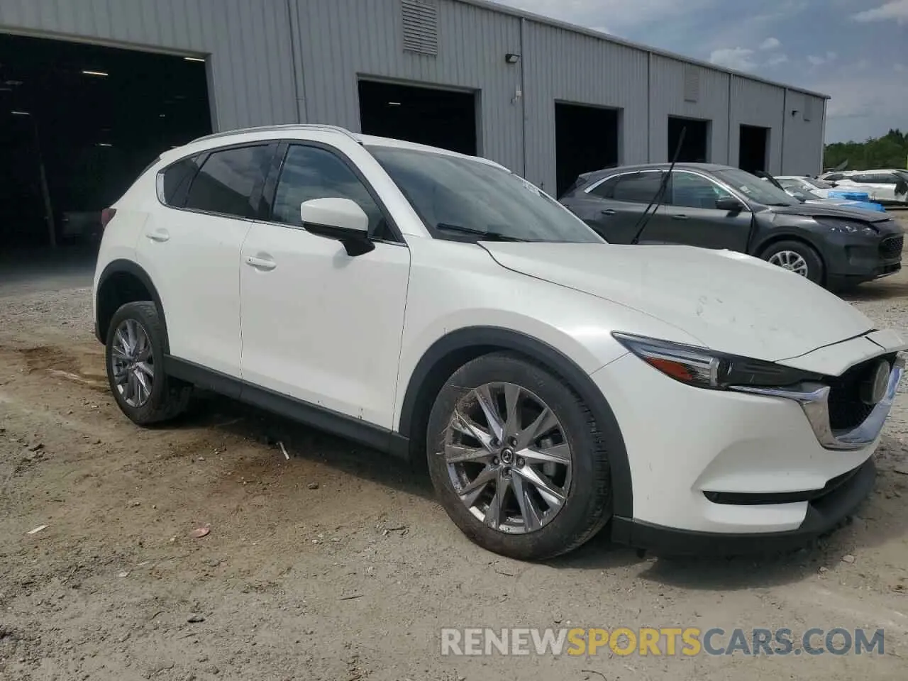 4 Photograph of a damaged car JM3KFBDM8M1437610 MAZDA CX-5 2021