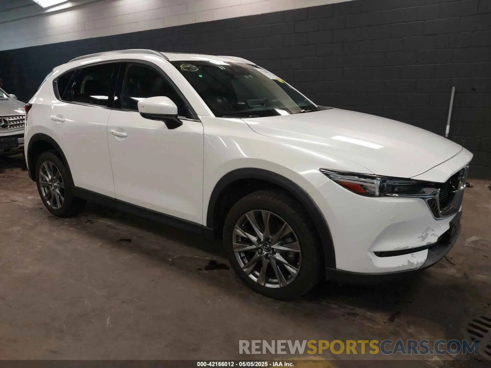 1 Photograph of a damaged car JM3KFBEY5M0319425 MAZDA CX-5 2021