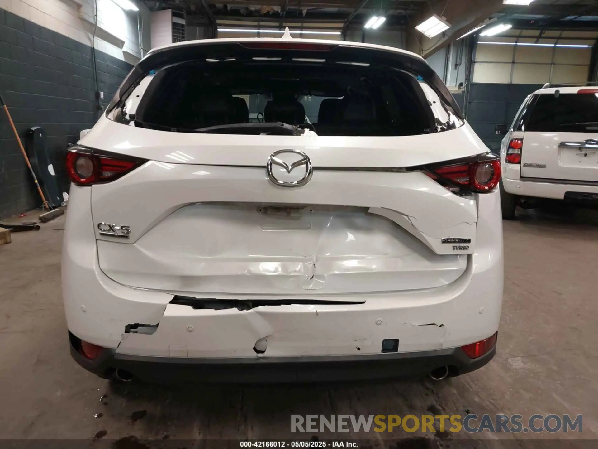 16 Photograph of a damaged car JM3KFBEY5M0319425 MAZDA CX-5 2021