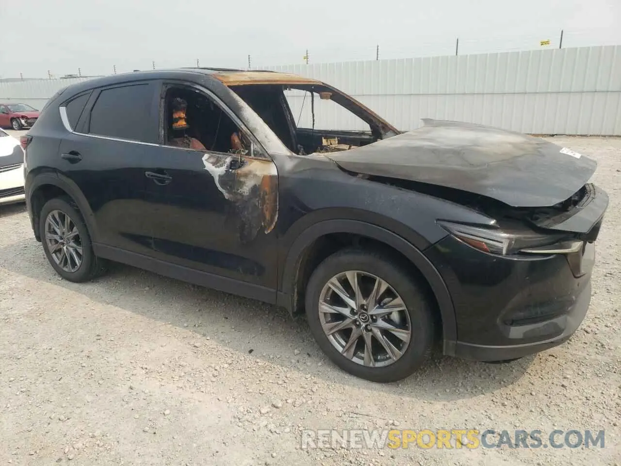 4 Photograph of a damaged car JM3KFBEY5M0417581 MAZDA CX-5 2021