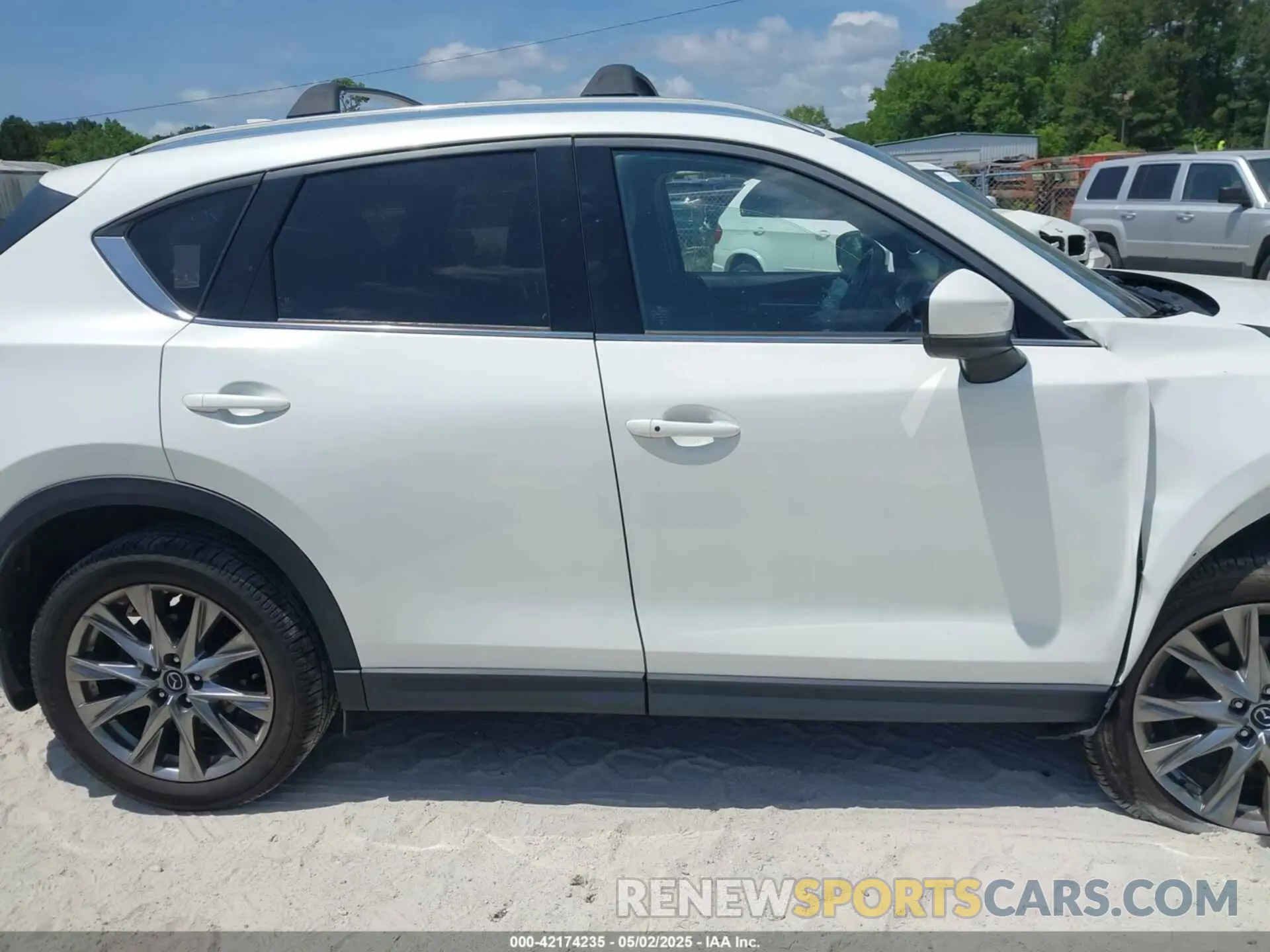 14 Photograph of a damaged car JM3KFBEY7M0373180 MAZDA CX-5 2021