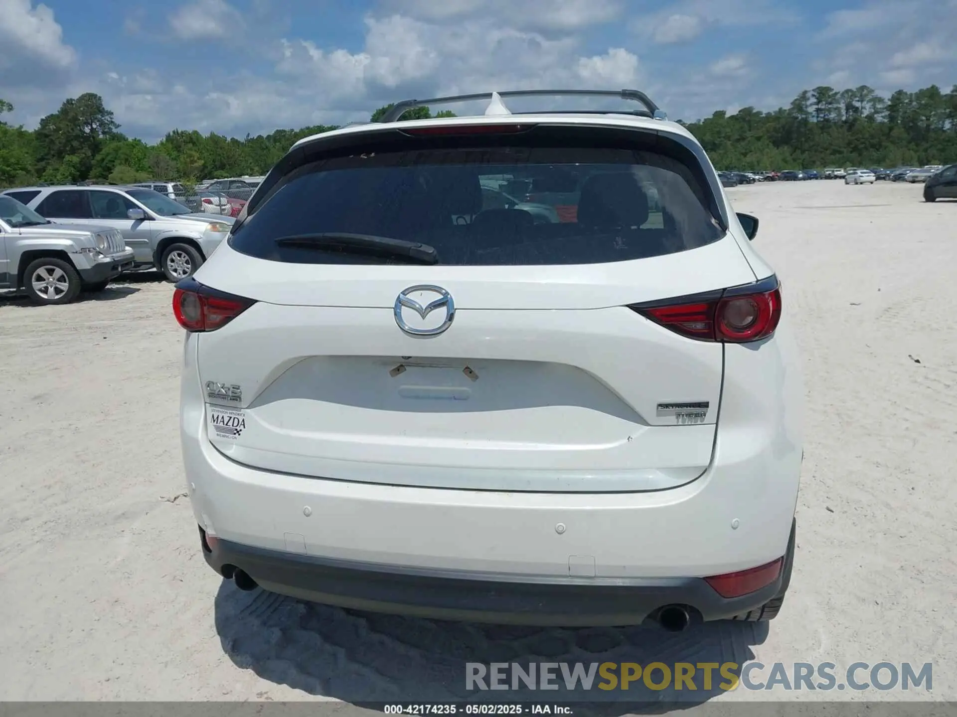 17 Photograph of a damaged car JM3KFBEY7M0373180 MAZDA CX-5 2021
