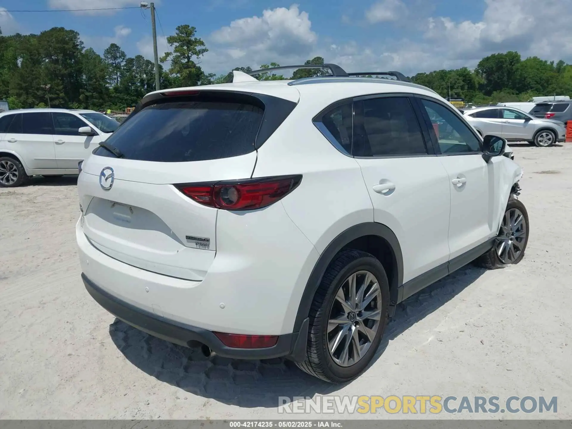 4 Photograph of a damaged car JM3KFBEY7M0373180 MAZDA CX-5 2021