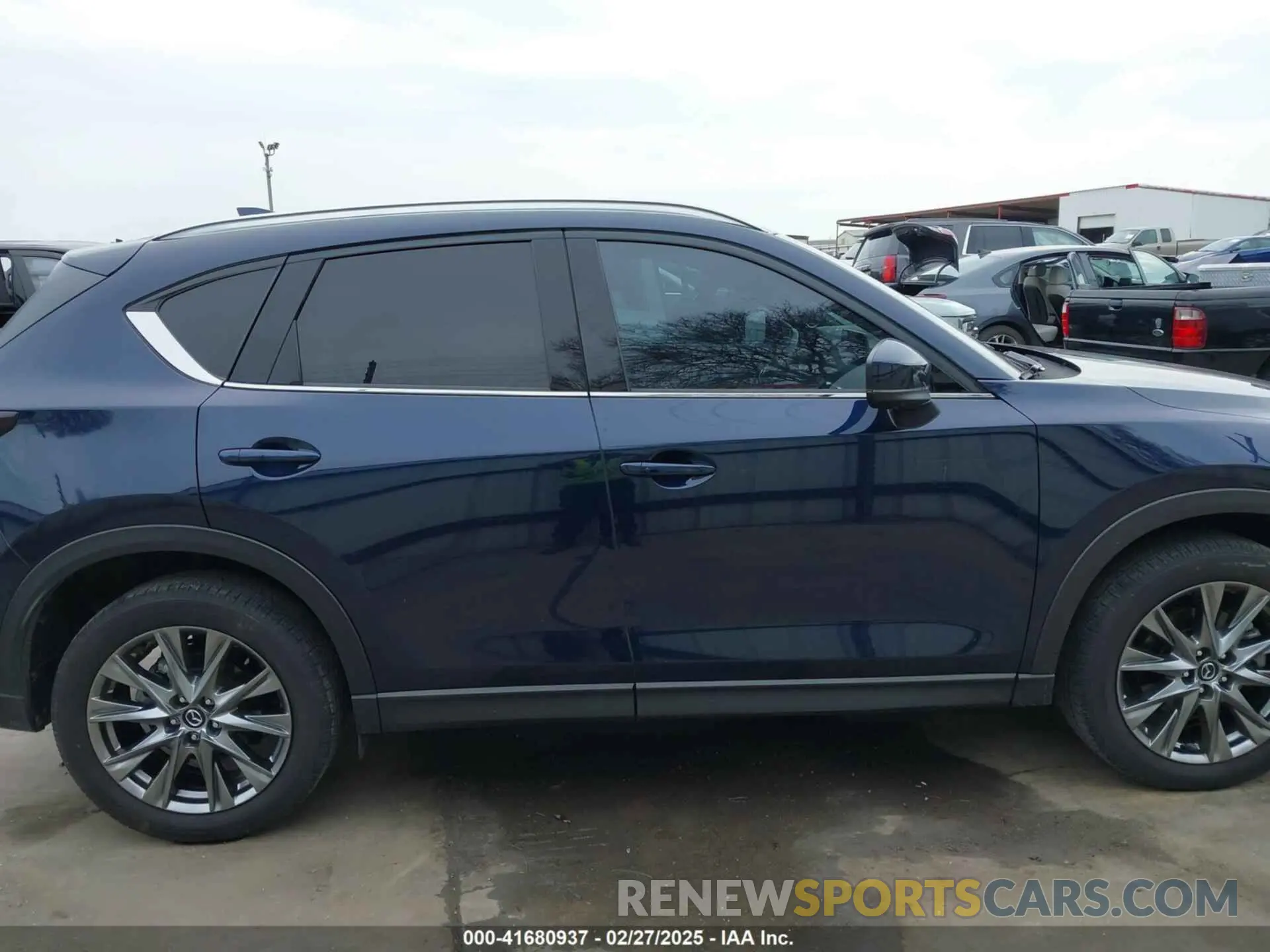 13 Photograph of a damaged car JM3KFBEYXM0439513 MAZDA CX-5 2021