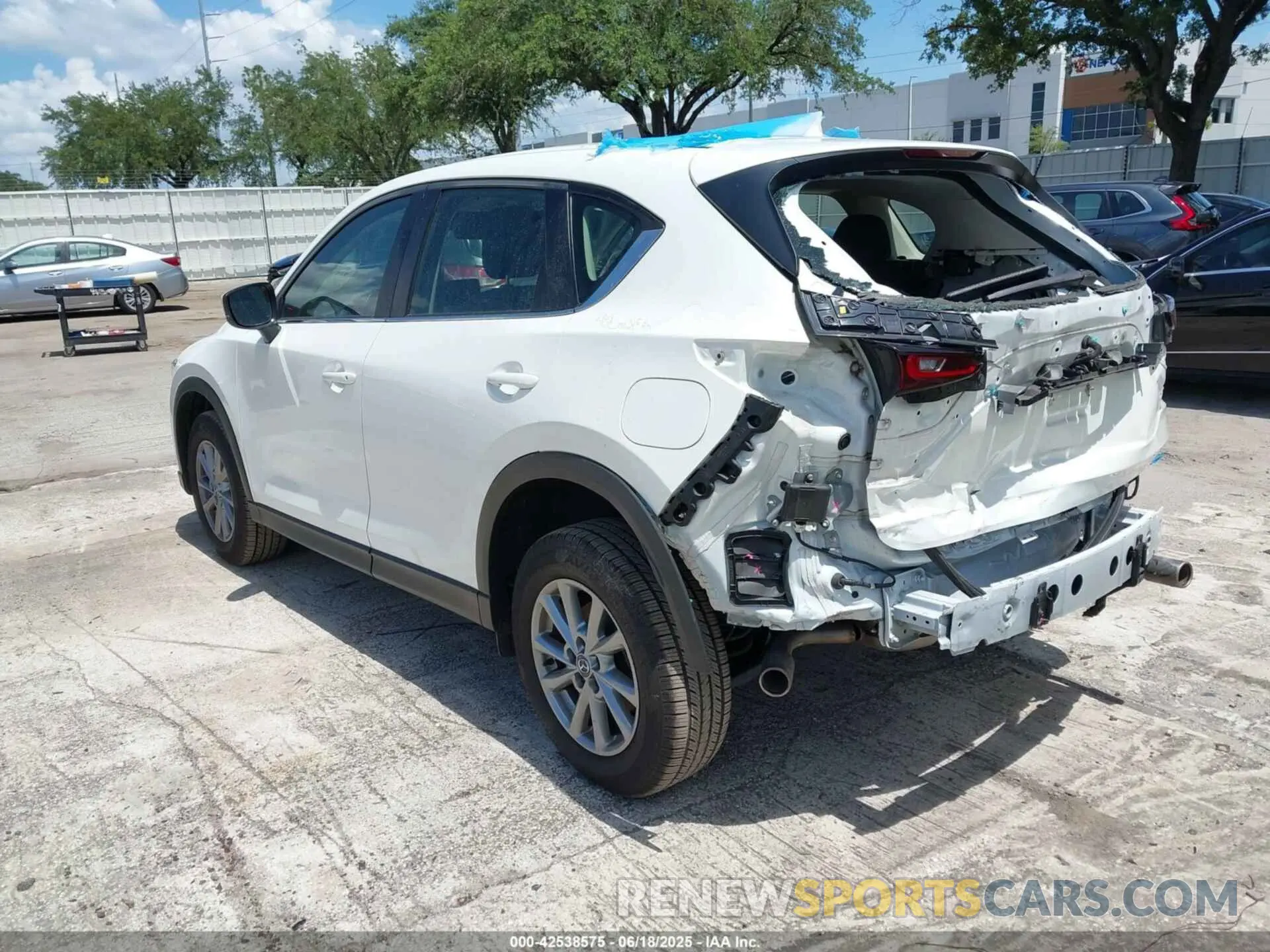 3 Photograph of a damaged car JM3KFBAM8N0564711 MAZDA CX-5 2022