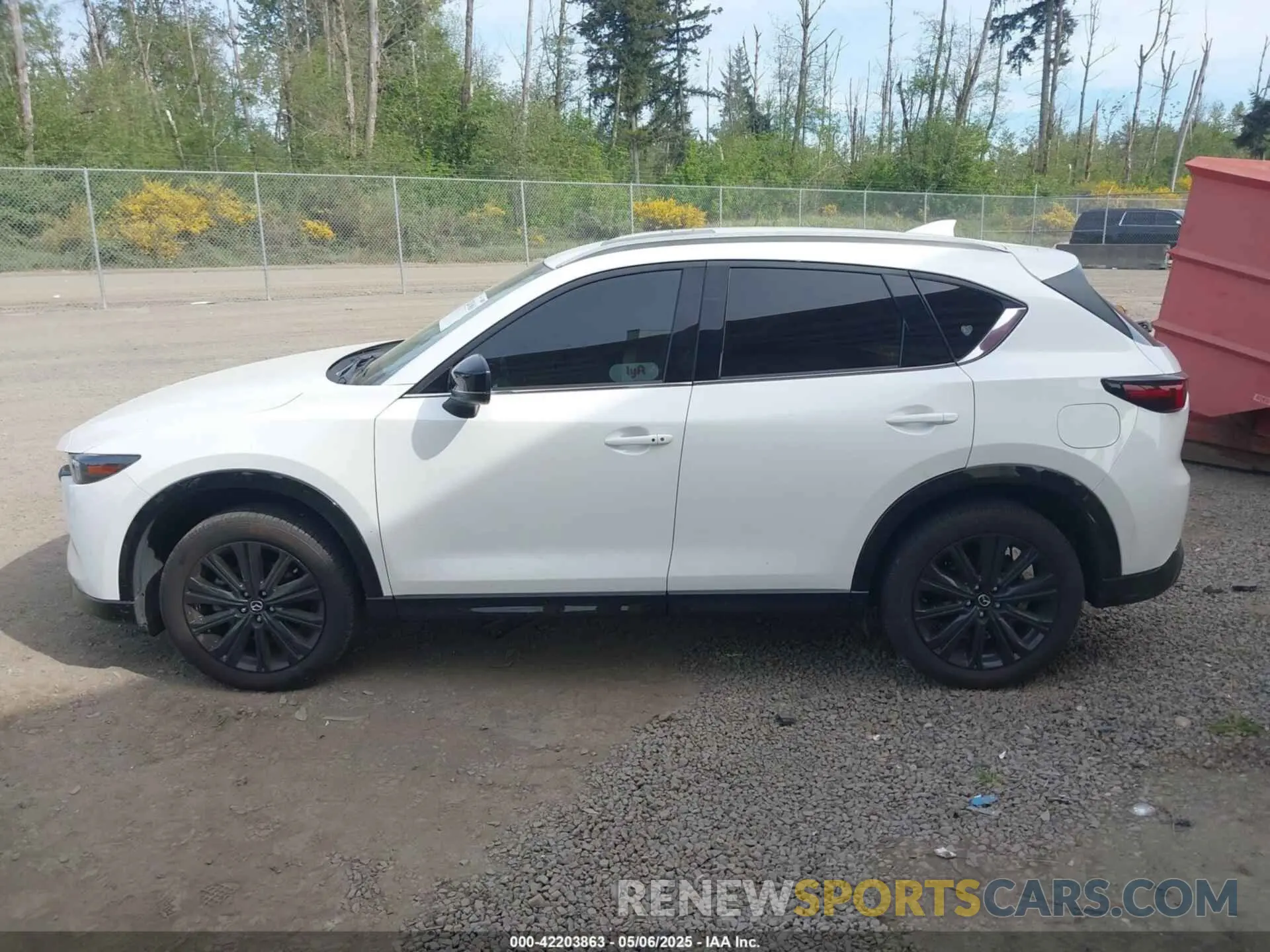 13 Photograph of a damaged car JM3KFBAY9N0552019 MAZDA CX-5 2022