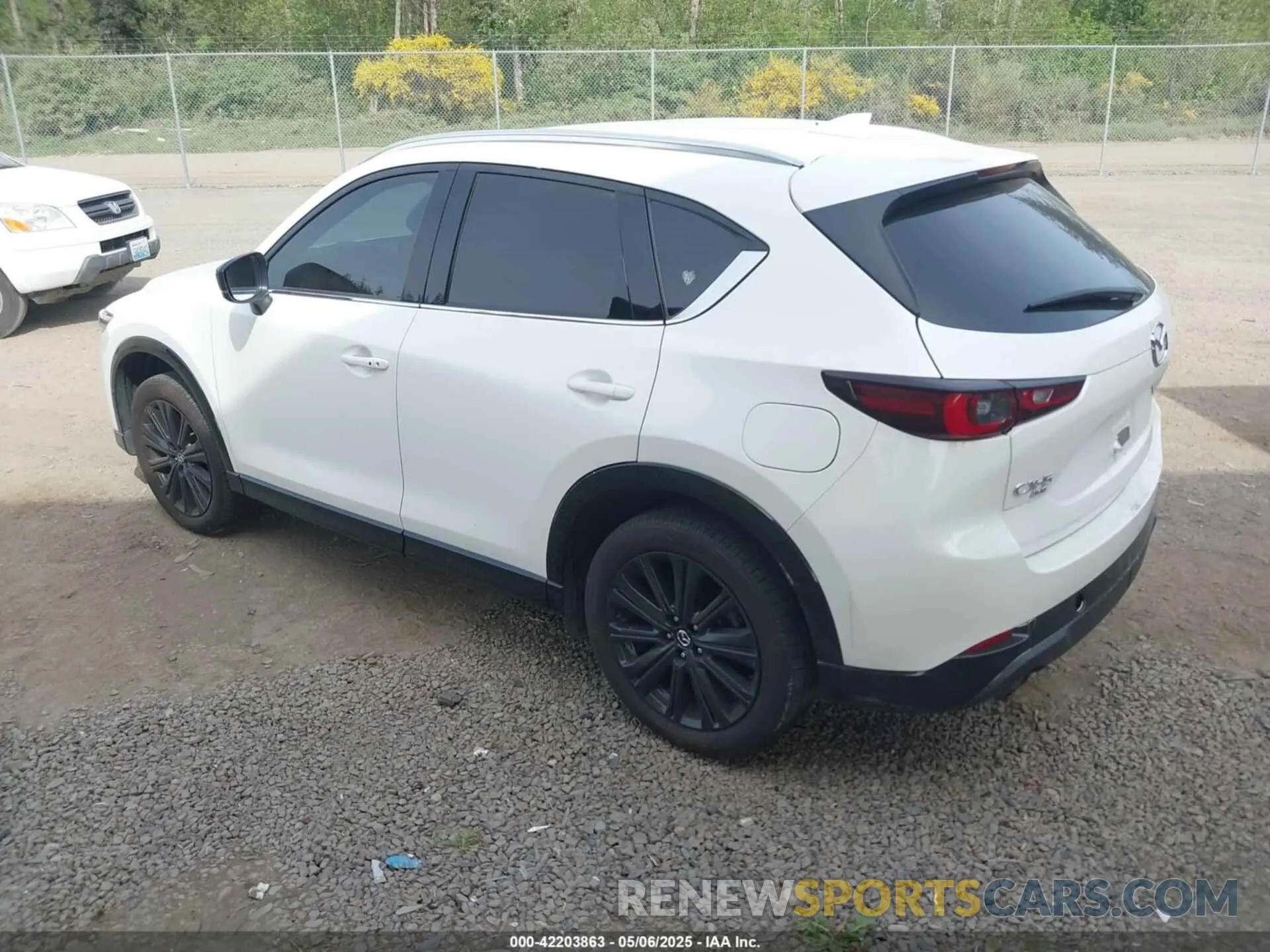 3 Photograph of a damaged car JM3KFBAY9N0552019 MAZDA CX-5 2022