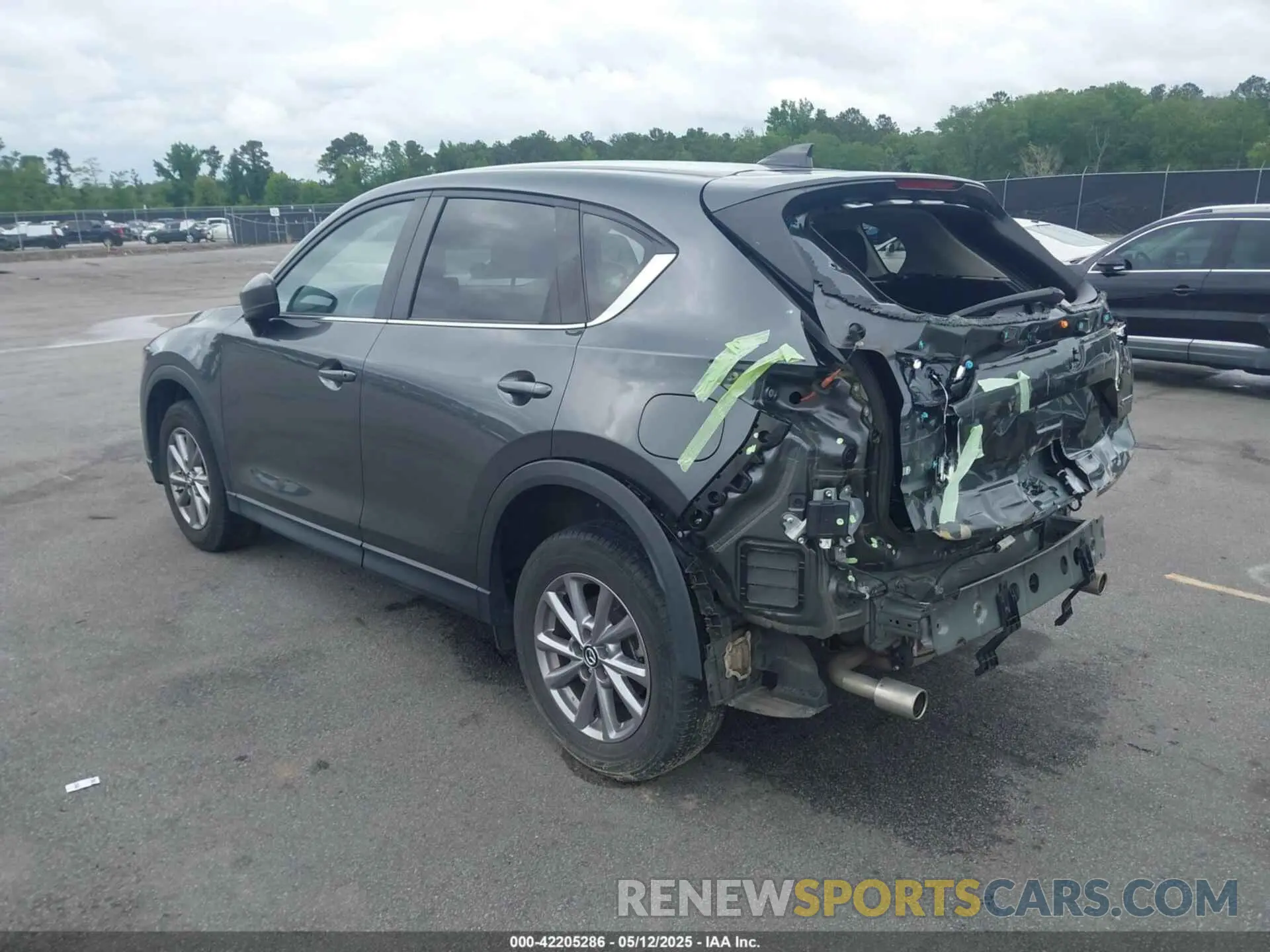 3 Photograph of a damaged car JM3KFBBM7N0533674 MAZDA CX-5 2022