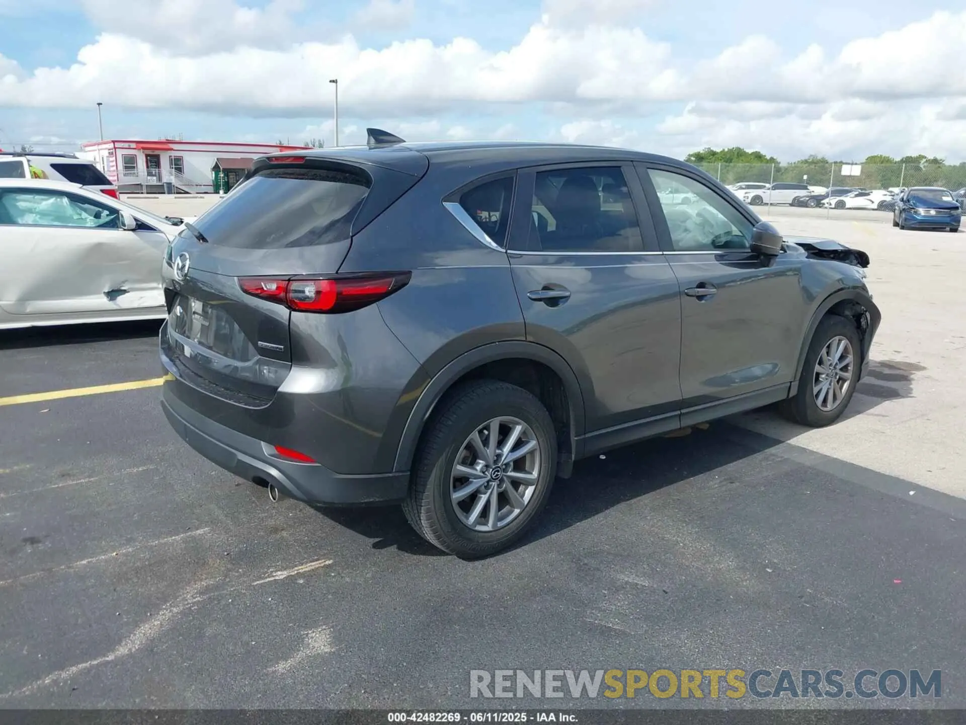 4 Photograph of a damaged car JM3KFBBM7N0546974 MAZDA CX-5 2022