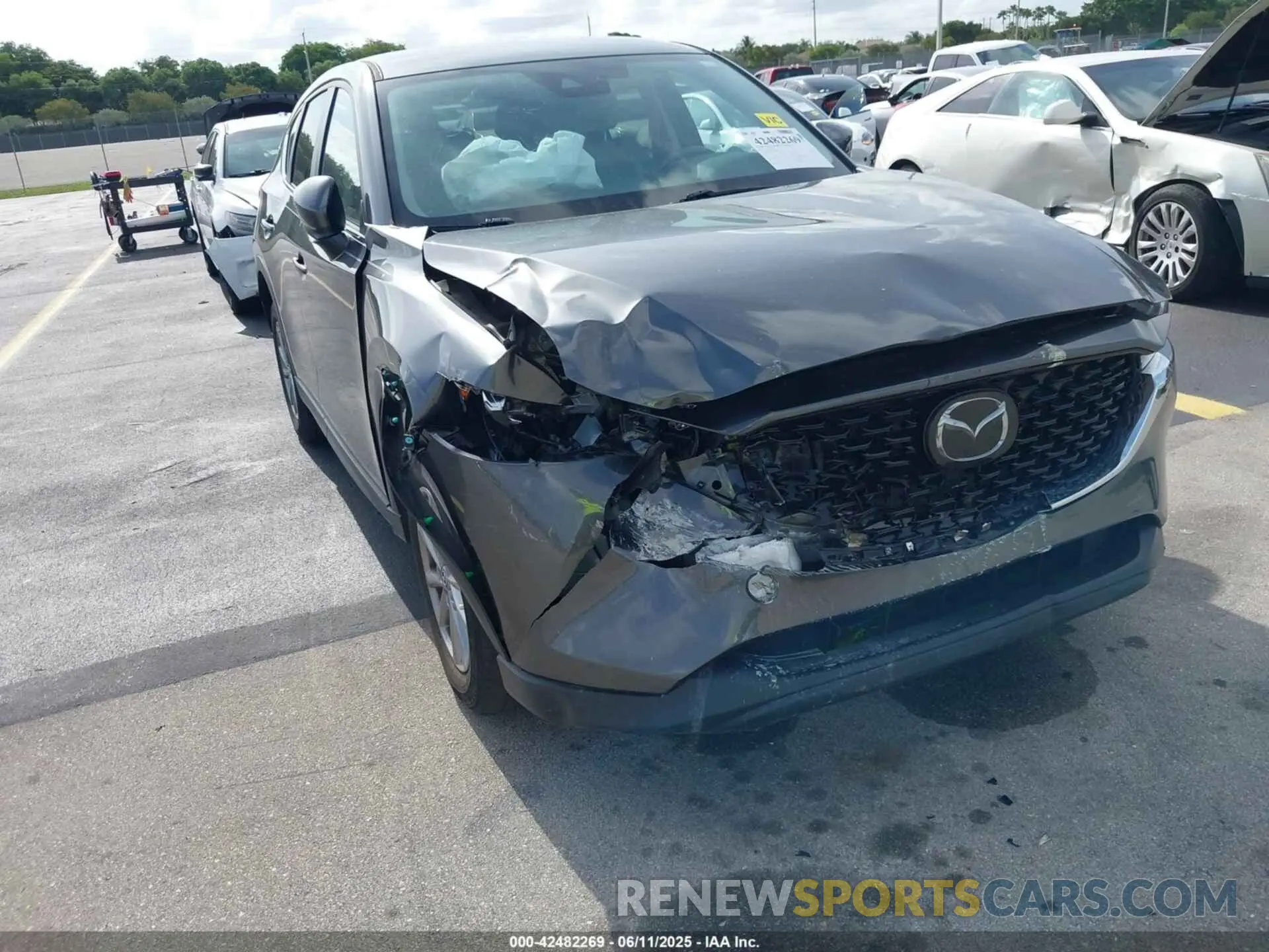 6 Photograph of a damaged car JM3KFBBM7N0546974 MAZDA CX-5 2022