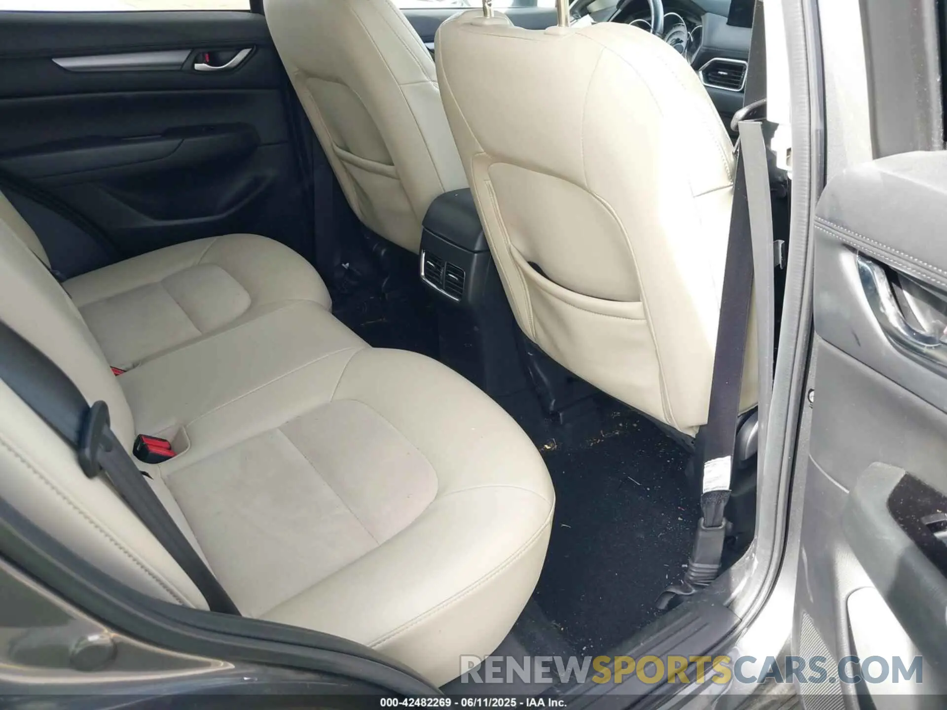 8 Photograph of a damaged car JM3KFBBM7N0546974 MAZDA CX-5 2022