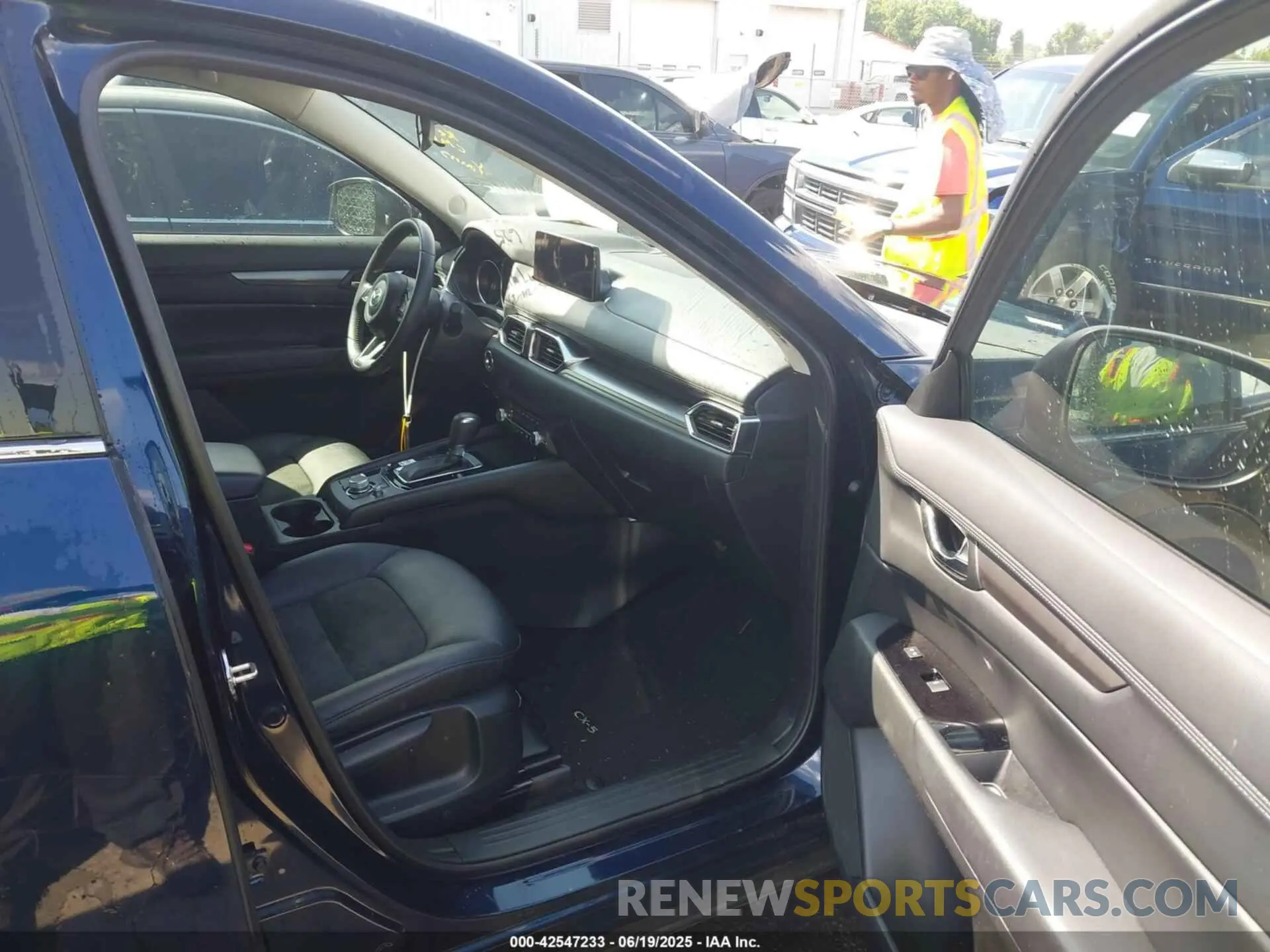 5 Photograph of a damaged car JM3KFBBM8N0625778 MAZDA CX-5 2022