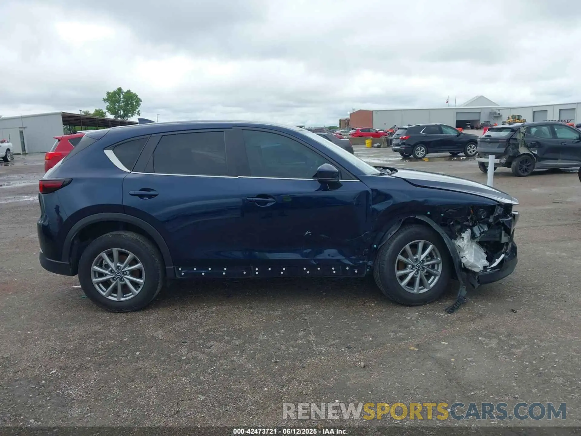 12 Photograph of a damaged car JM3KFBBM9N0583279 MAZDA CX-5 2022