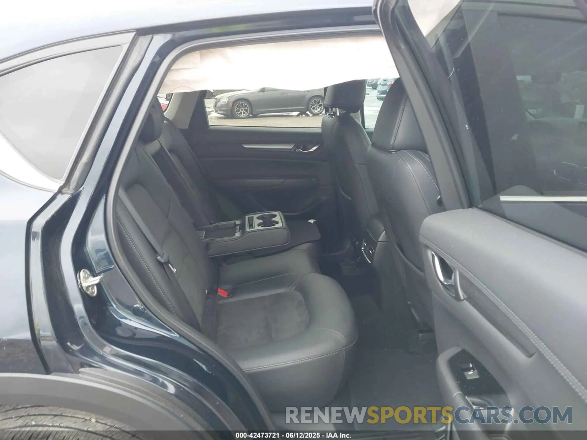 8 Photograph of a damaged car JM3KFBBM9N0583279 MAZDA CX-5 2022