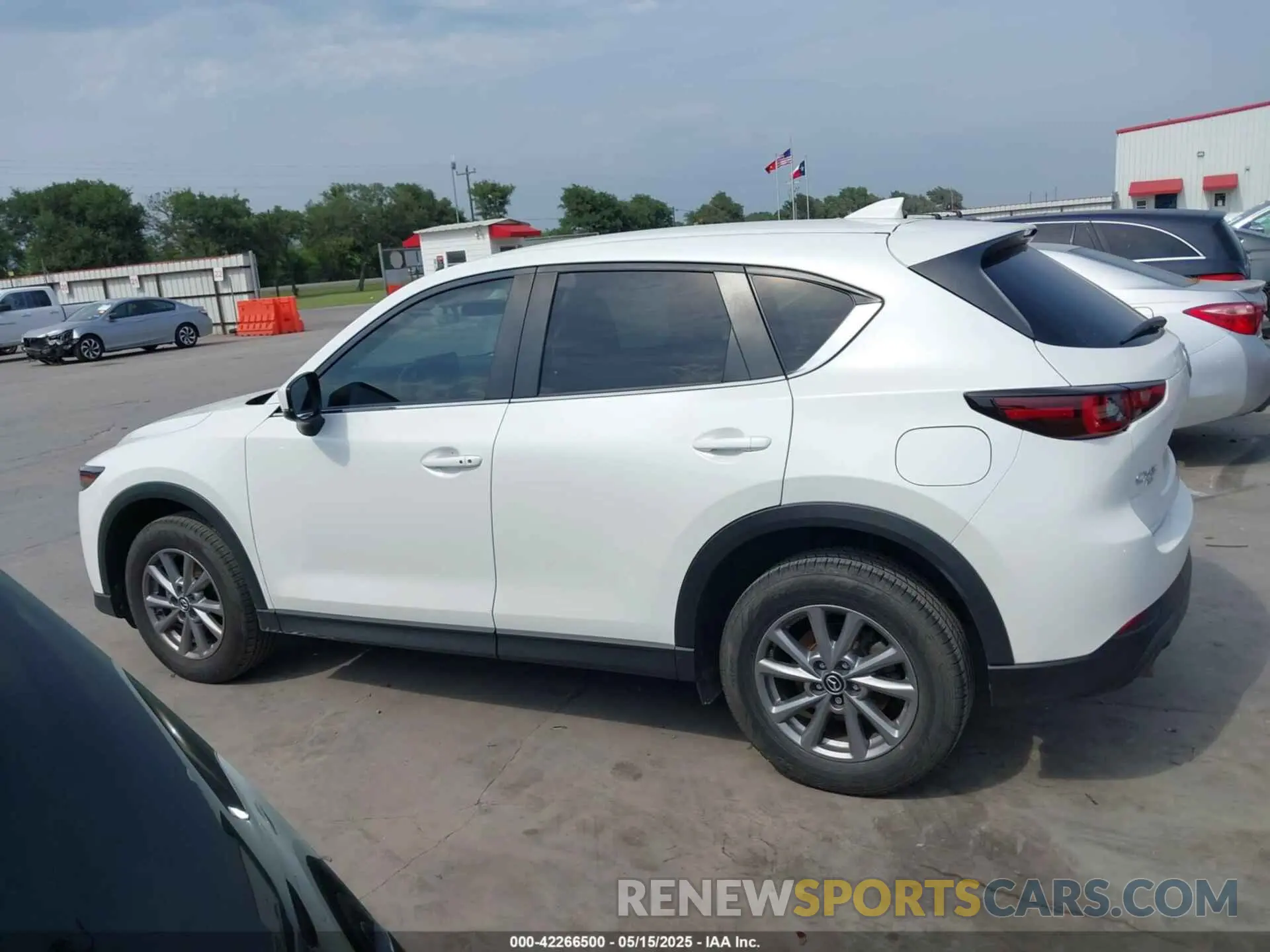 14 Photograph of a damaged car JM3KFBBM9N0630312 MAZDA CX-5 2022