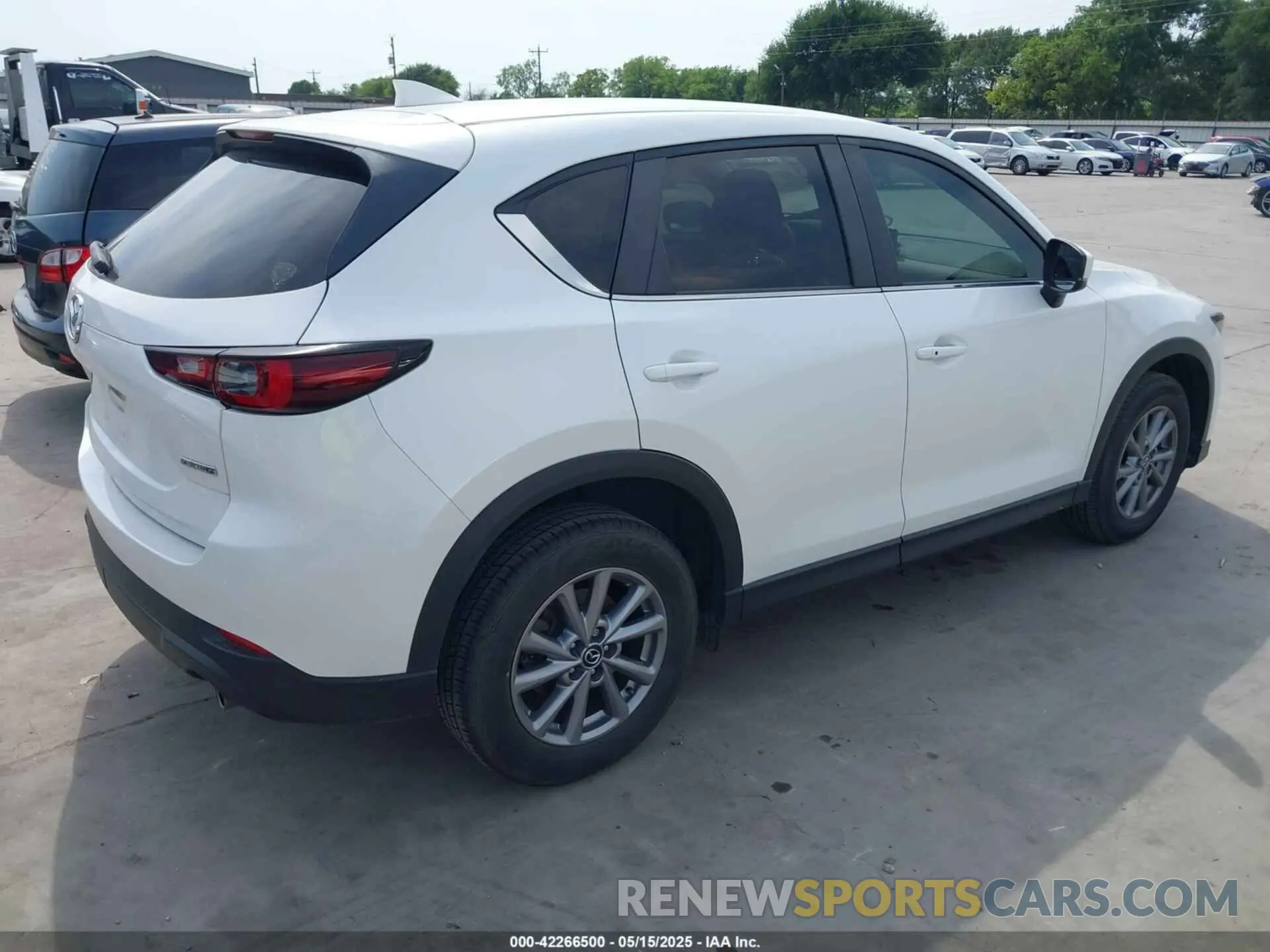4 Photograph of a damaged car JM3KFBBM9N0630312 MAZDA CX-5 2022