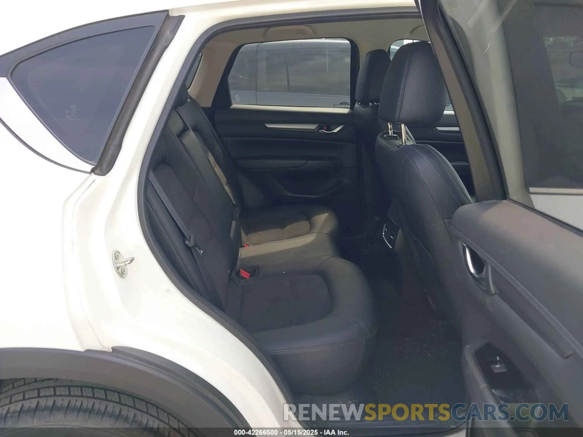 8 Photograph of a damaged car JM3KFBBM9N0630312 MAZDA CX-5 2022