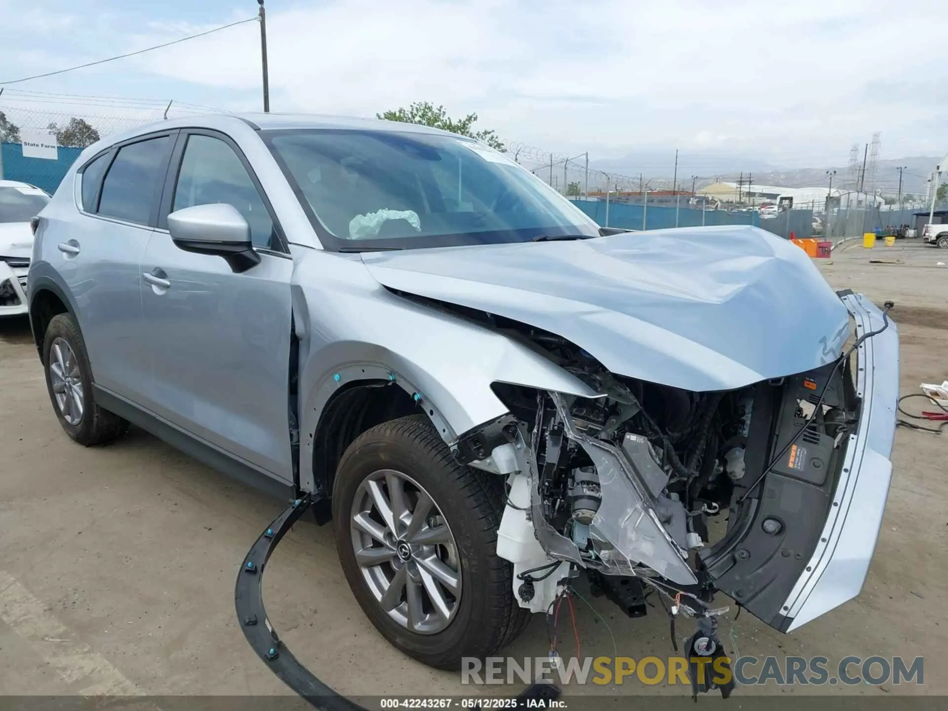 1 Photograph of a damaged car JM3KFBCM0N0553473 MAZDA CX-5 2022