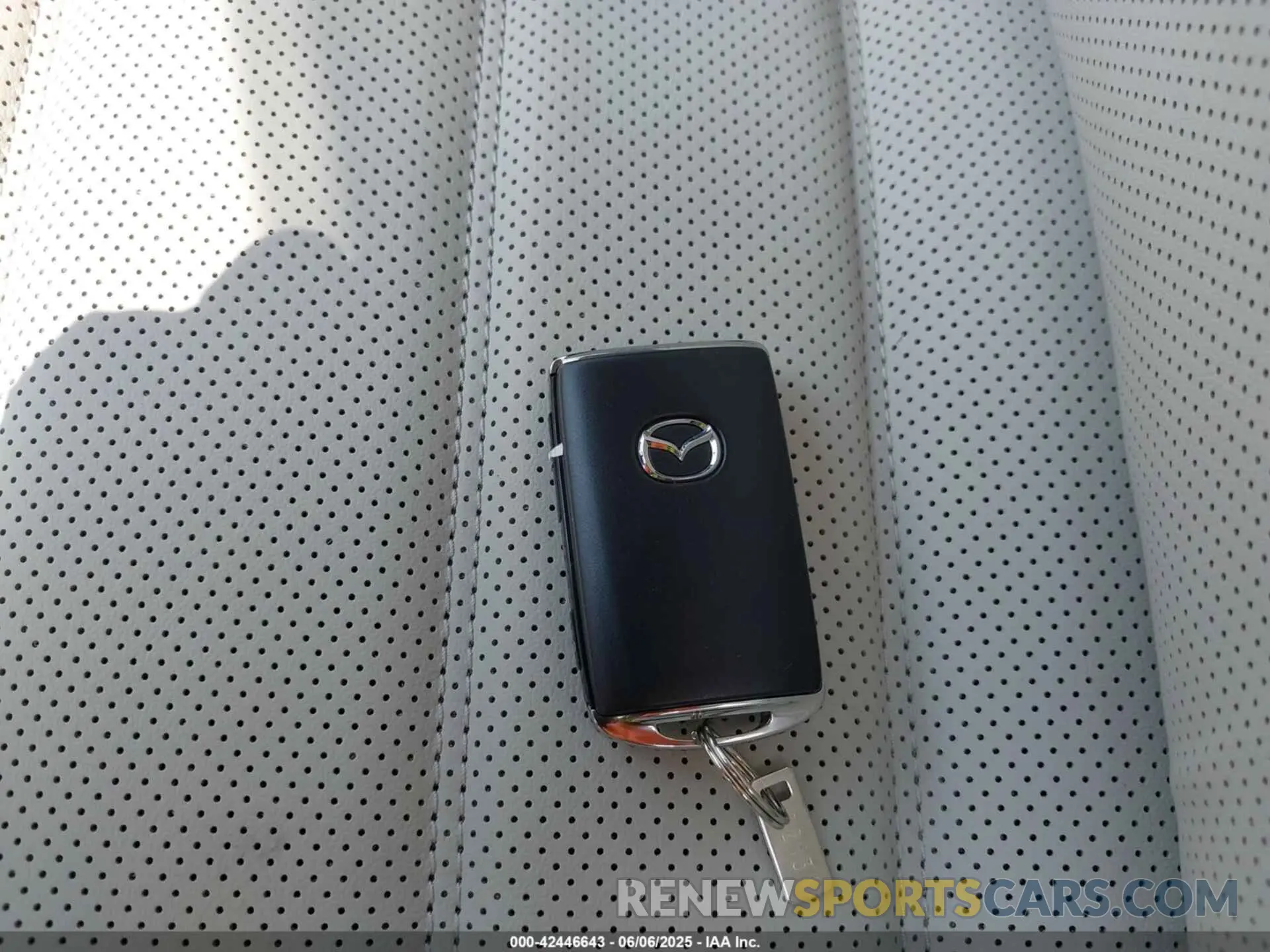 11 Photograph of a damaged car JM3KFBCM3N0639960 MAZDA CX-5 2022