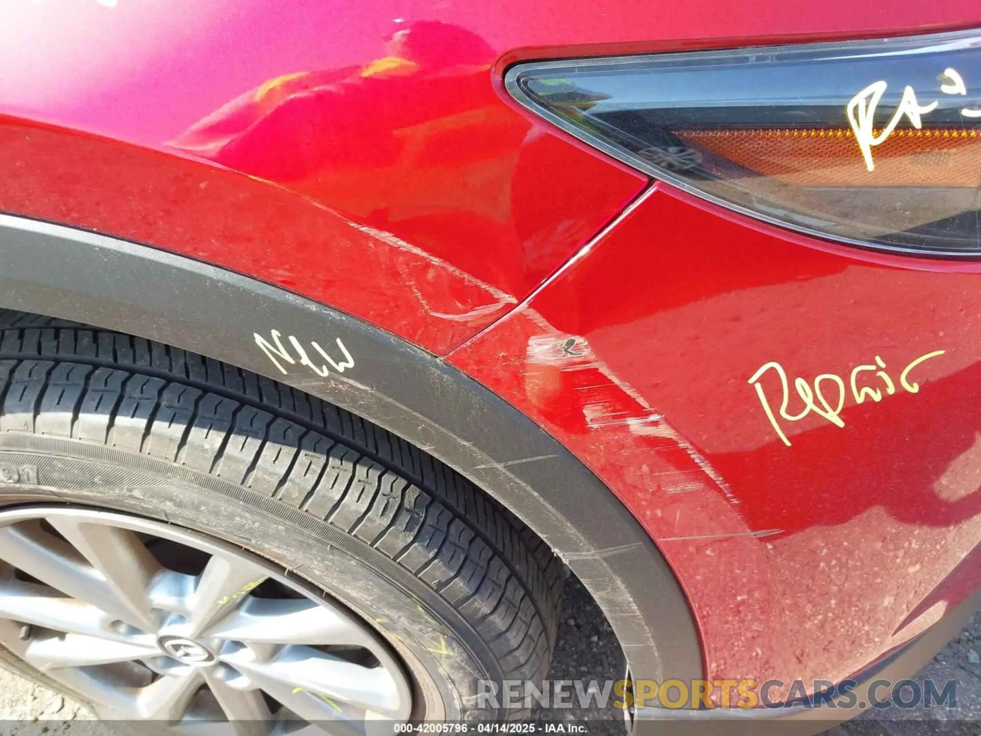 18 Photograph of a damaged car JM3KFBCM4N0611097 MAZDA CX-5 2022