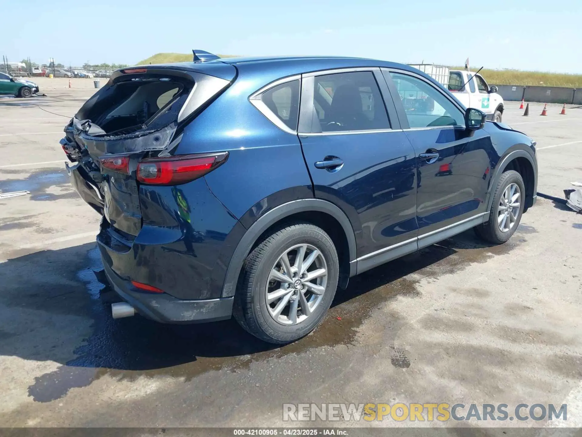 4 Photograph of a damaged car JM3KFBCM5N0635733 MAZDA CX-5 2022