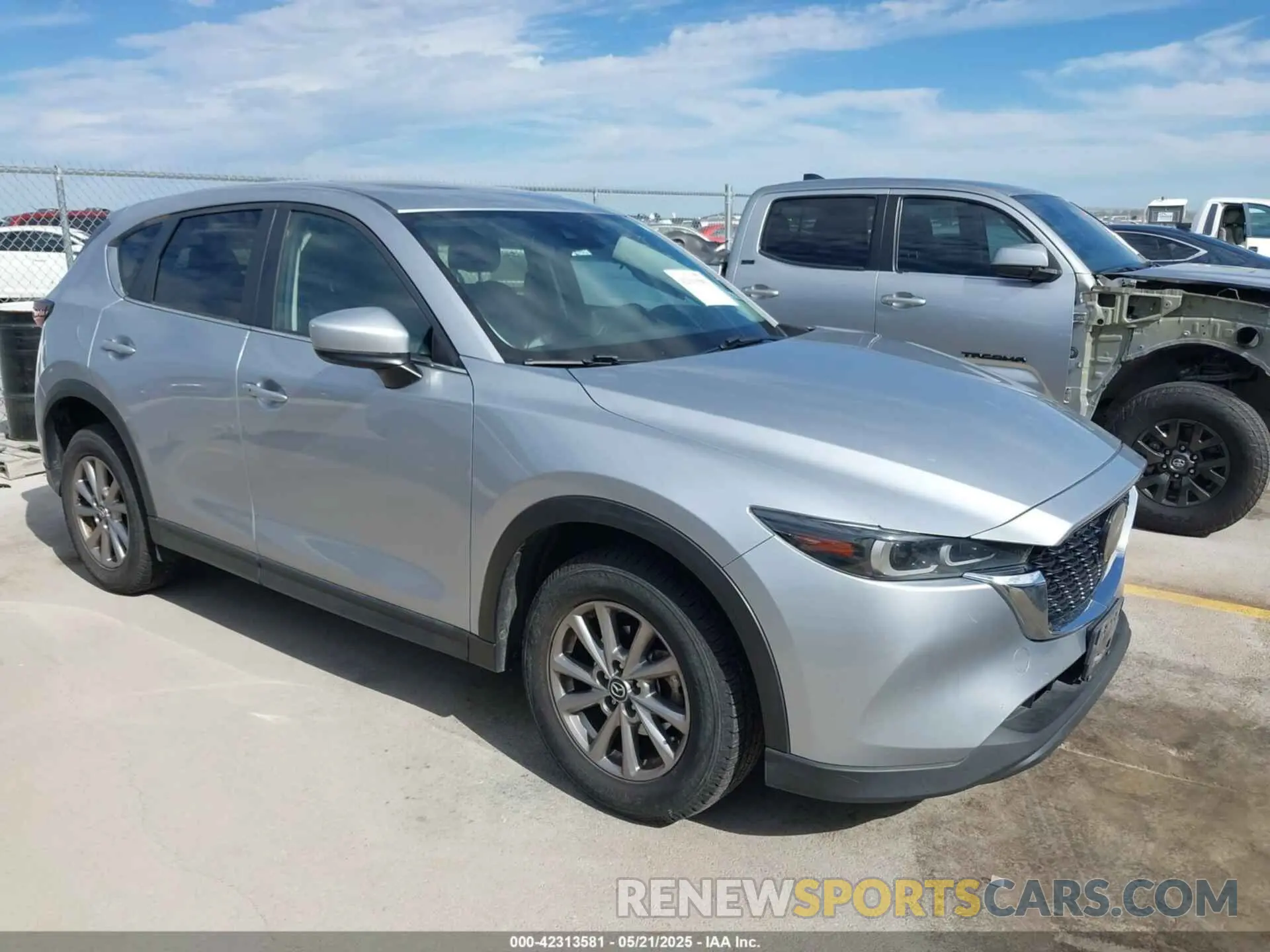 1 Photograph of a damaged car JM3KFBCMXN1557475 MAZDA CX-5 2022