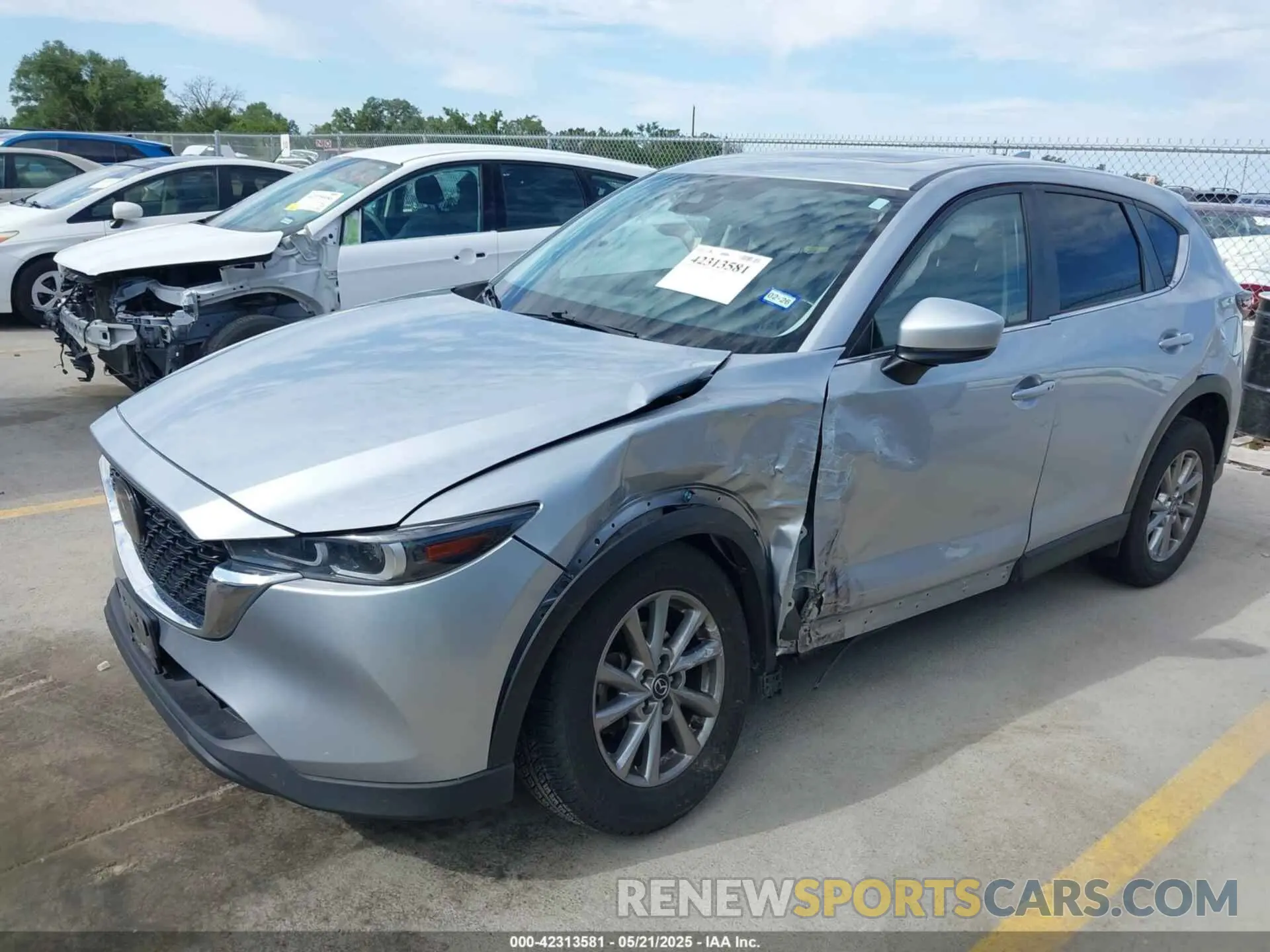 2 Photograph of a damaged car JM3KFBCMXN1557475 MAZDA CX-5 2022