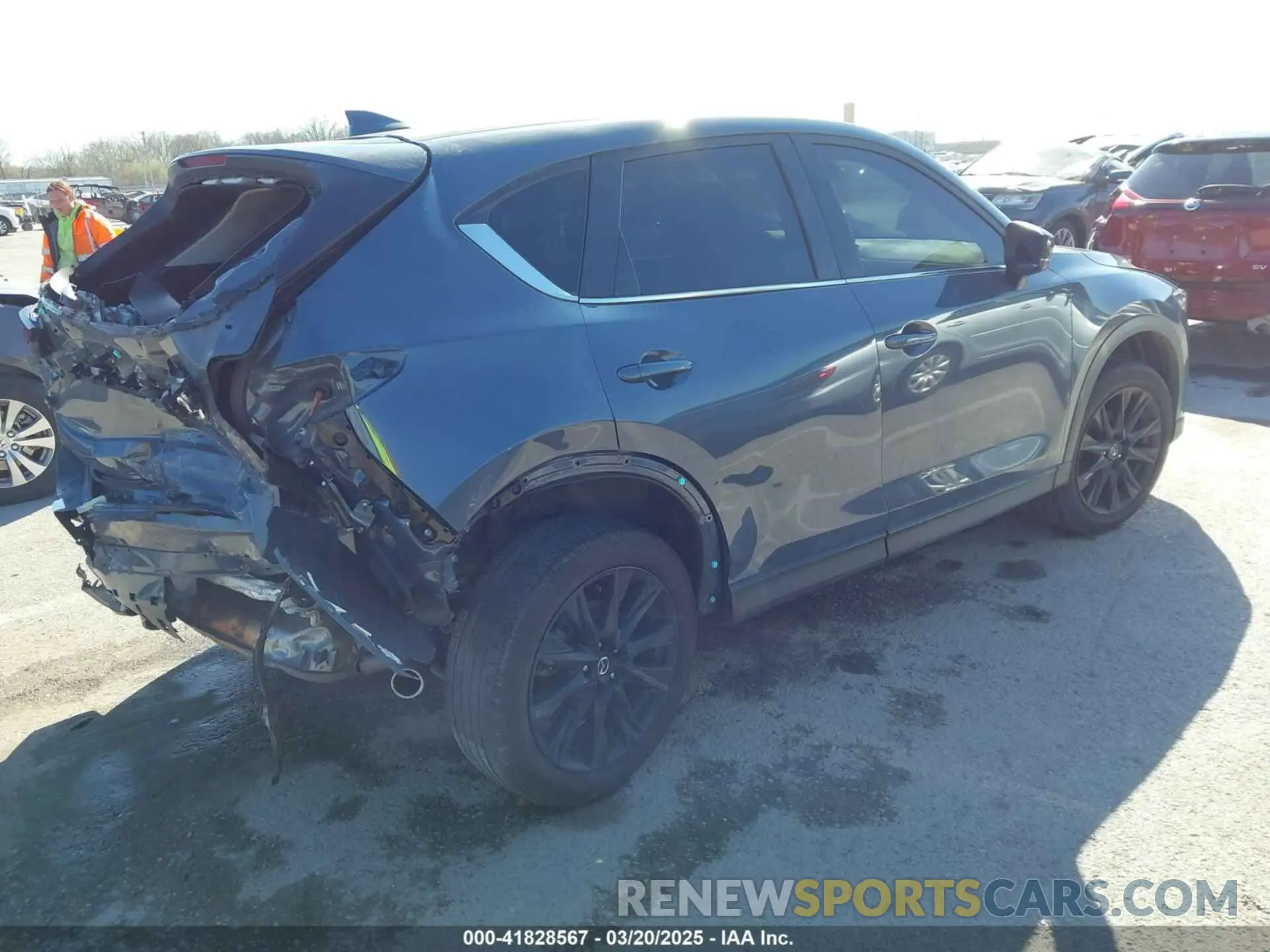 4 Photograph of a damaged car JM3KFBCMXN1619568 MAZDA CX-5 2022