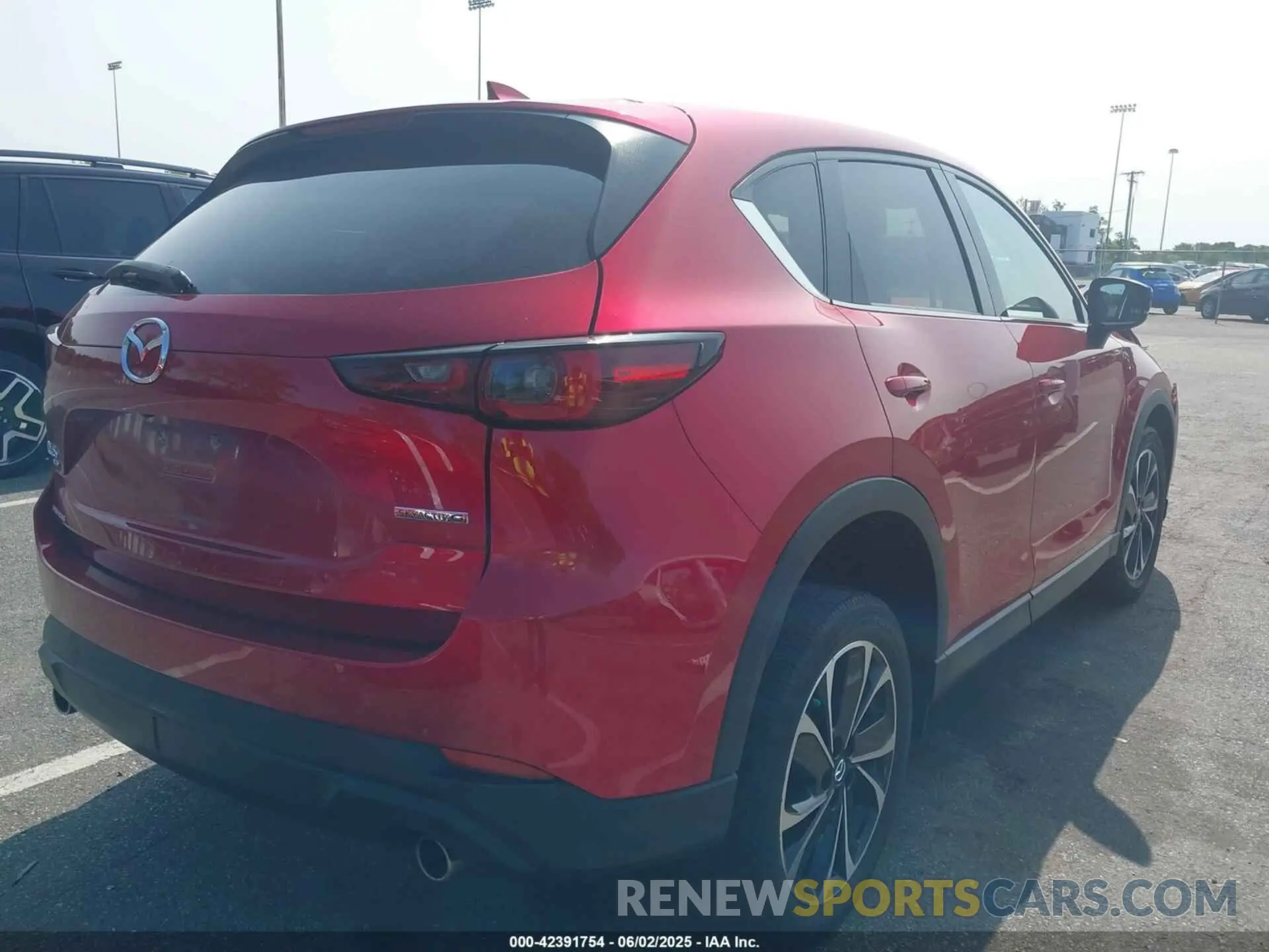 4 Photograph of a damaged car JM3KFBDM2N0537743 MAZDA CX-5 2022
