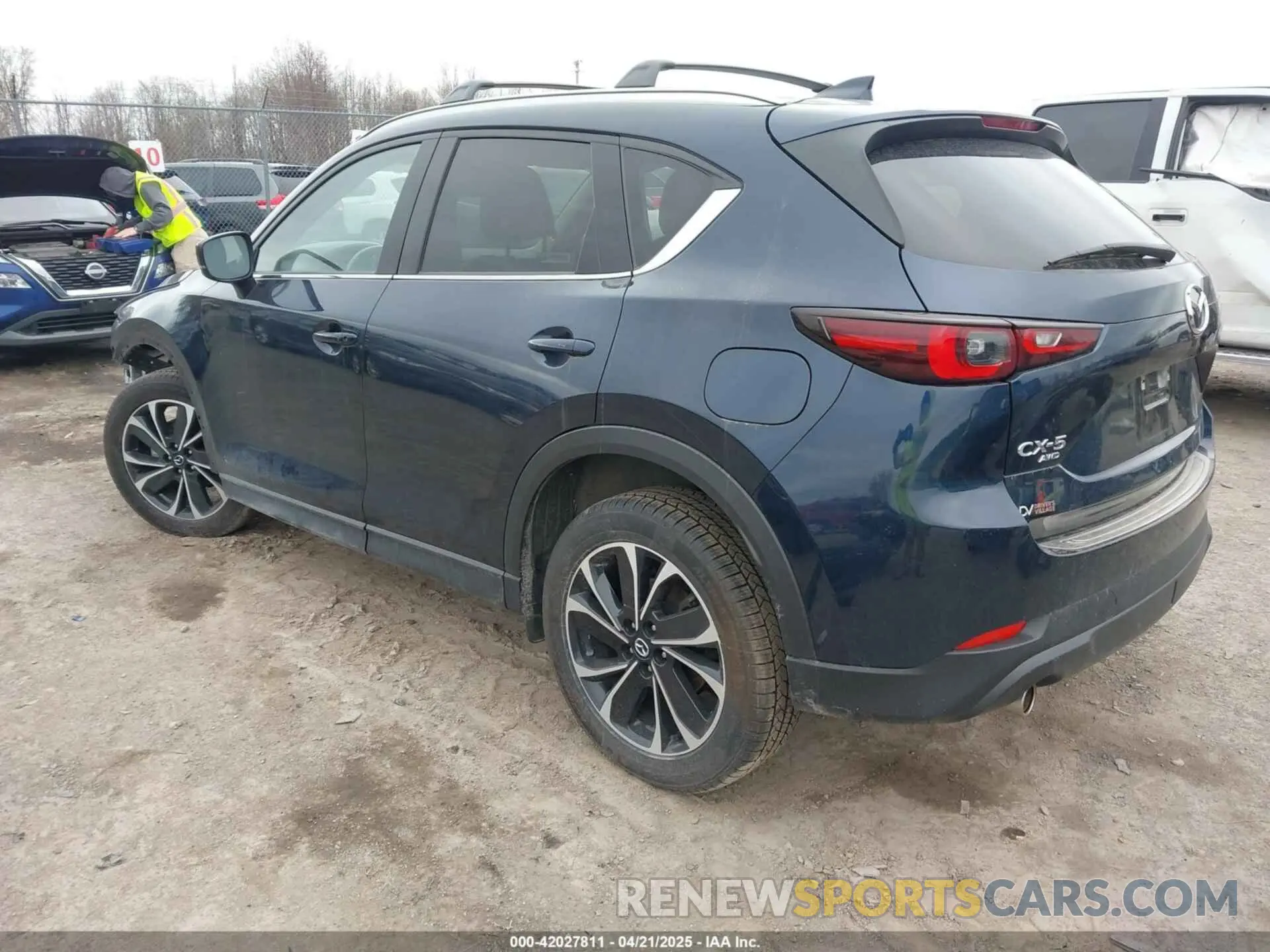 3 Photograph of a damaged car JM3KFBDM3N1523926 MAZDA CX-5 2022
