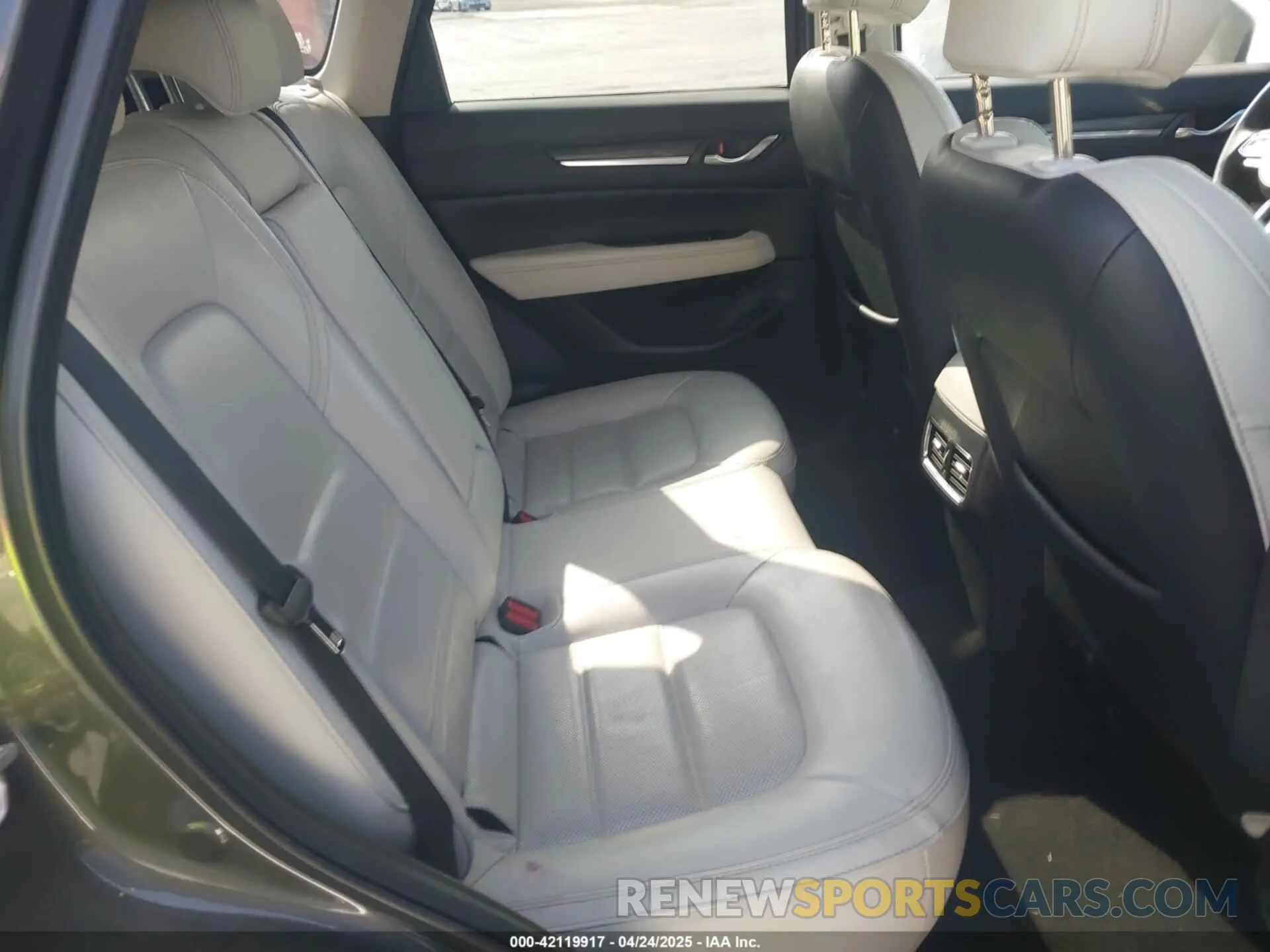8 Photograph of a damaged car JM3KFBEM0N0556628 MAZDA CX-5 2022