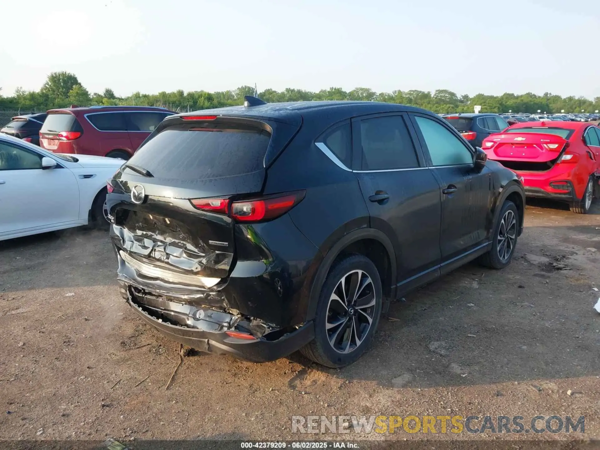 4 Photograph of a damaged car JM3KFBEMXN0552070 MAZDA CX-5 2022