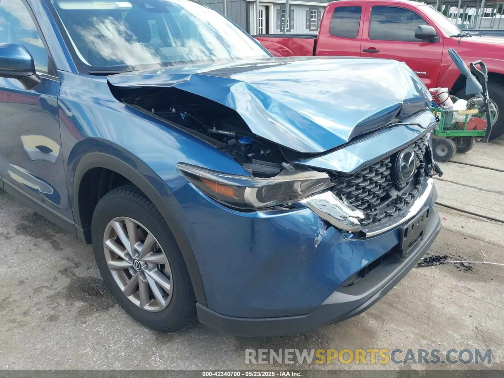 17 Photograph of a damaged car JM3KFBAM2P0126351 MAZDA CX-5 2023