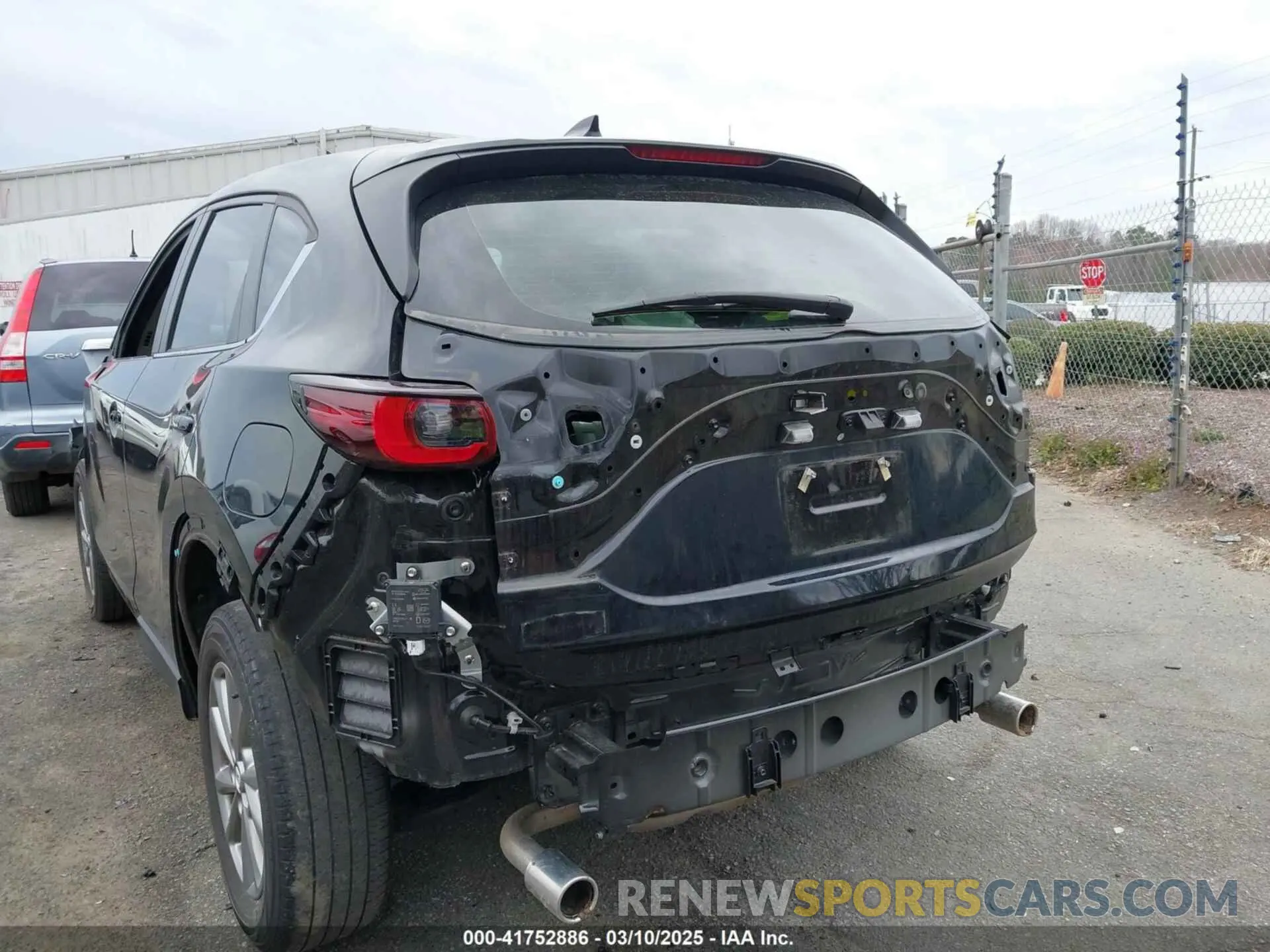 17 Photograph of a damaged car JM3KFBAM4P0262772 MAZDA CX-5 2023