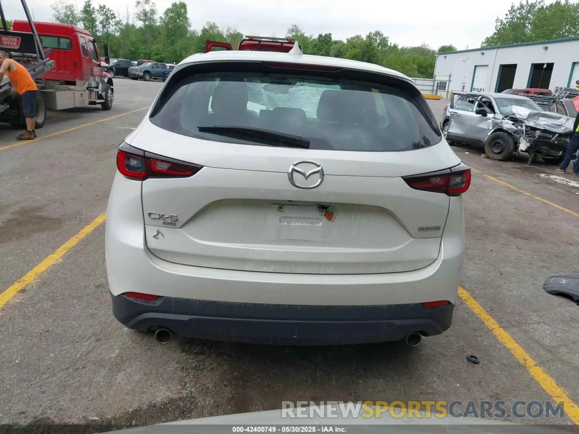 17 Photograph of a damaged car JM3KFBAMXP0277132 MAZDA CX-5 2023