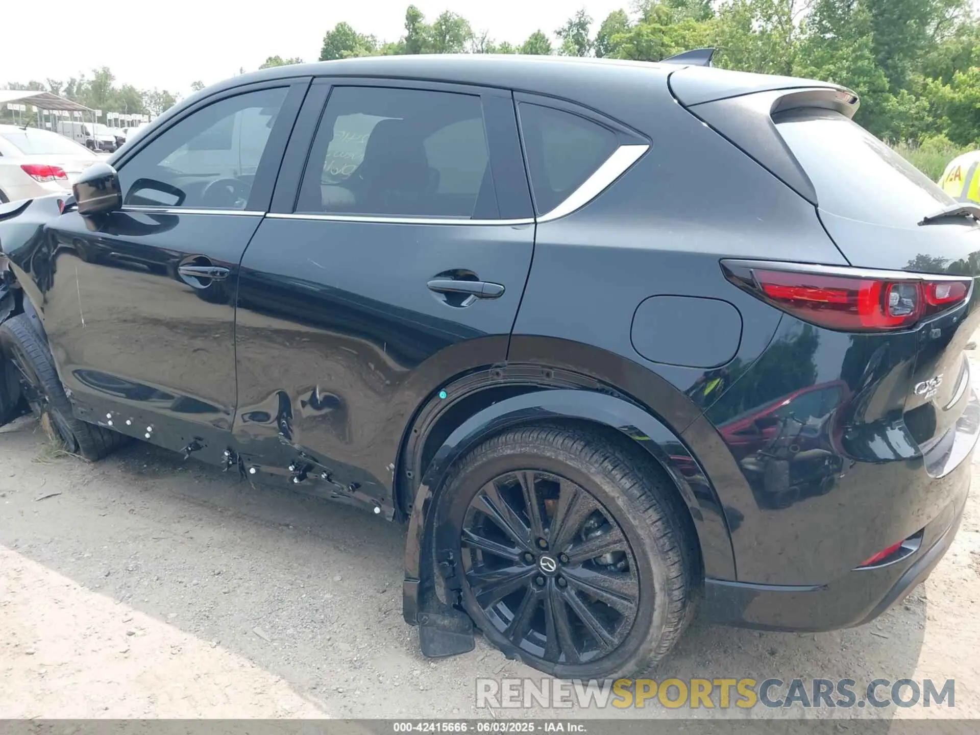 19 Photograph of a damaged car JM3KFBAY3P0271627 MAZDA CX-5 2023