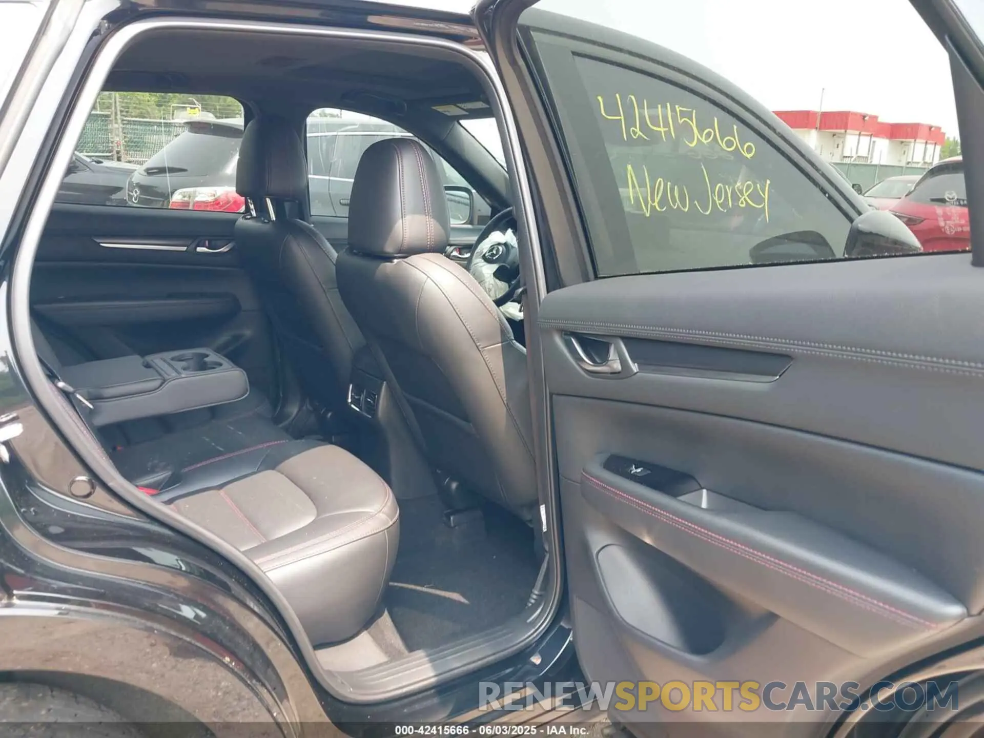 8 Photograph of a damaged car JM3KFBAY3P0271627 MAZDA CX-5 2023