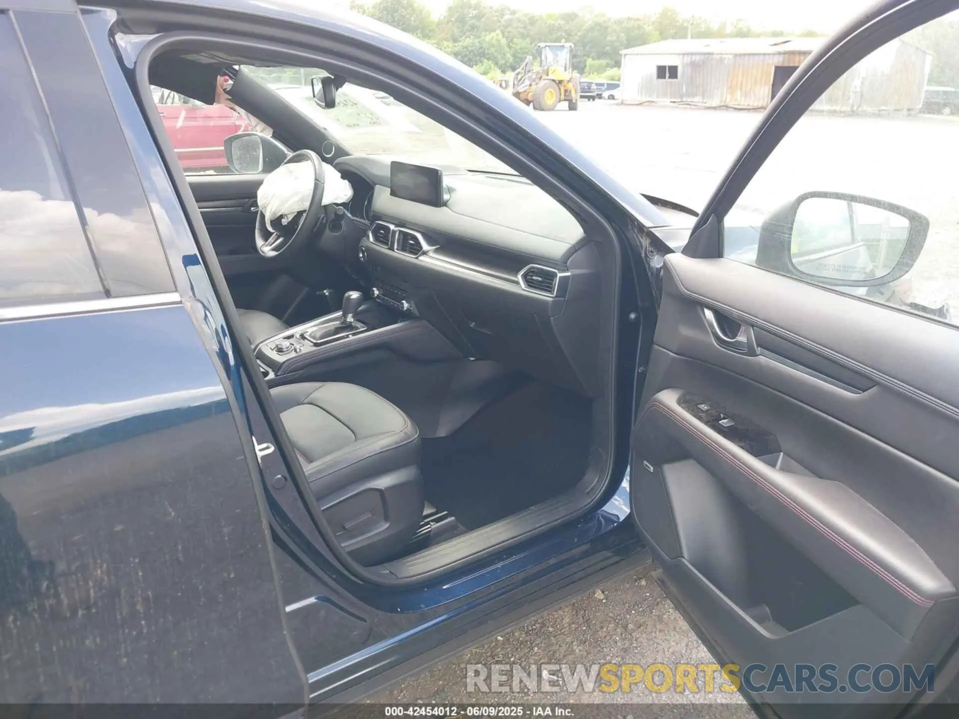 5 Photograph of a damaged car JM3KFBAY6P0246012 MAZDA CX-5 2023