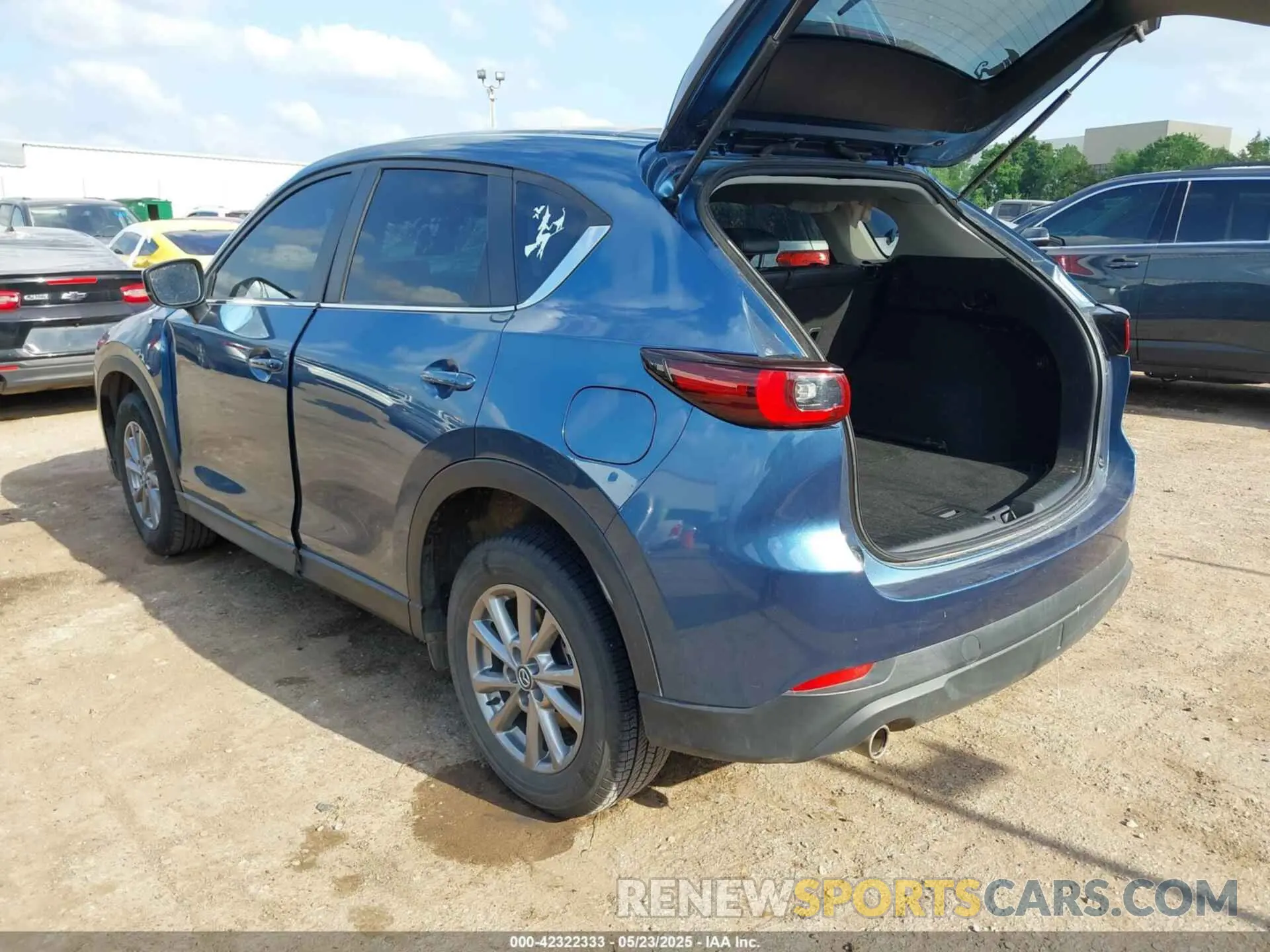 3 Photograph of a damaged car JM3KFBBM3P0237568 MAZDA CX-5 2023