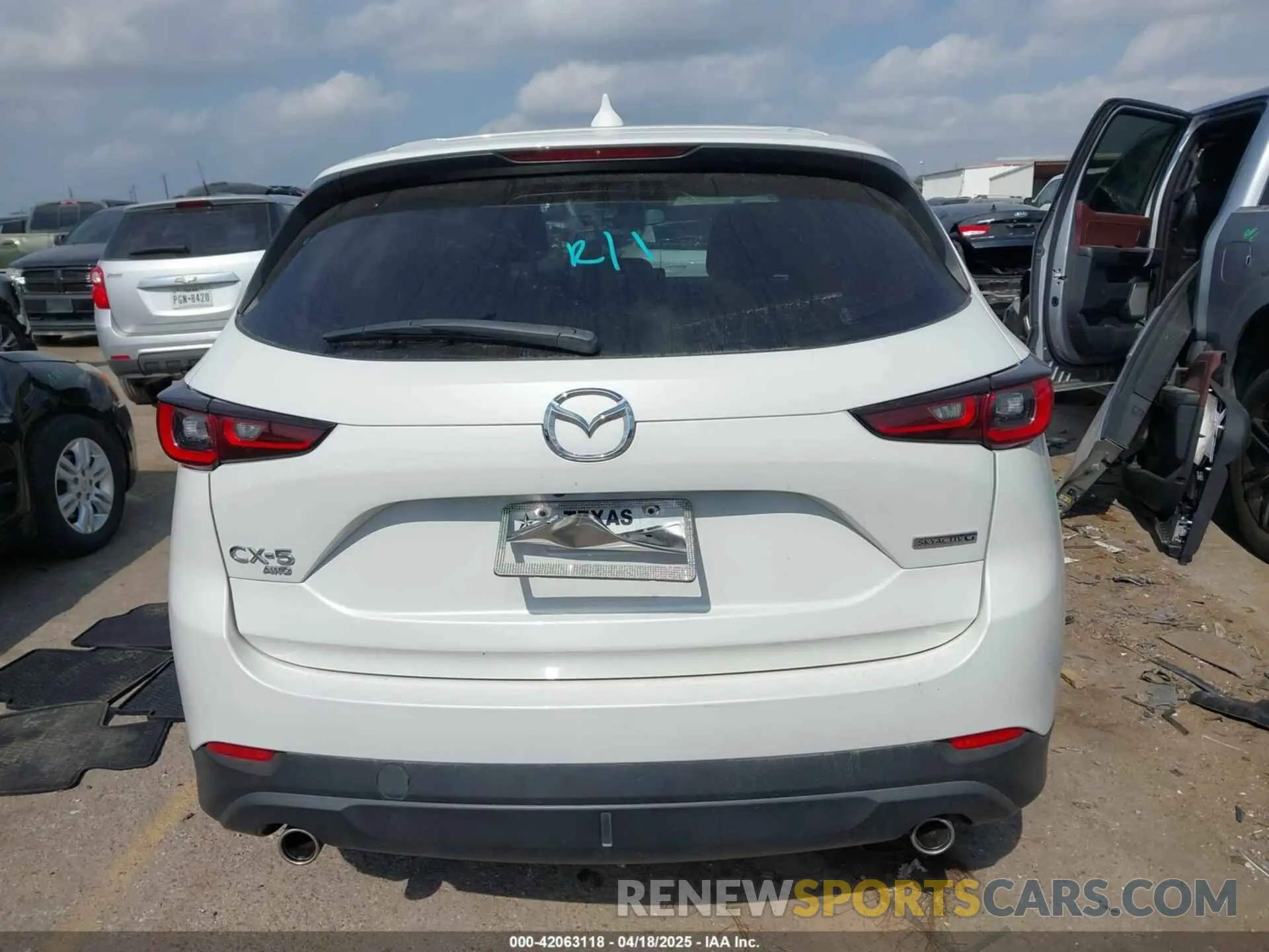 16 Photograph of a damaged car JM3KFBBM4P0164680 MAZDA CX-5 2023