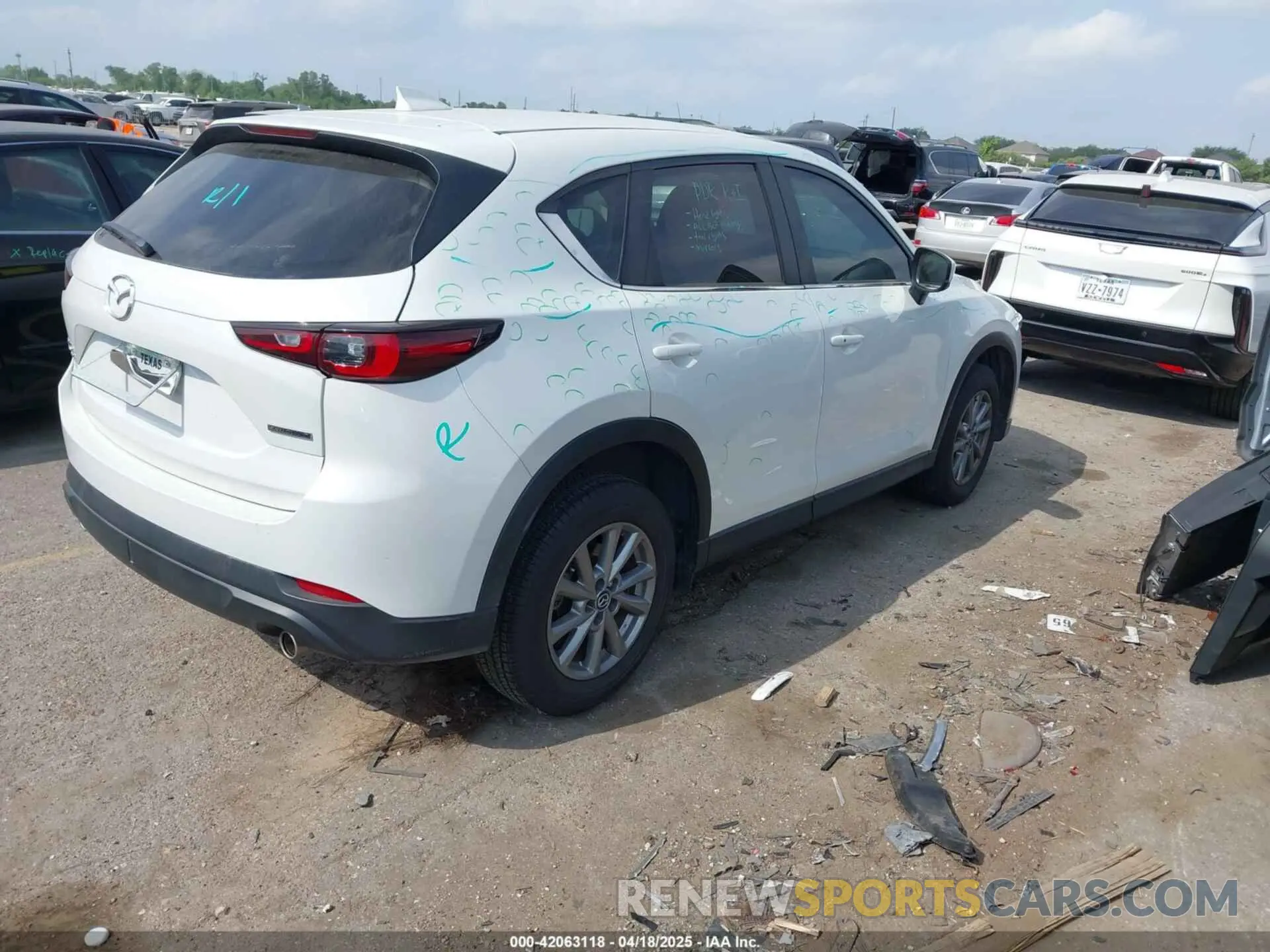 4 Photograph of a damaged car JM3KFBBM4P0164680 MAZDA CX-5 2023