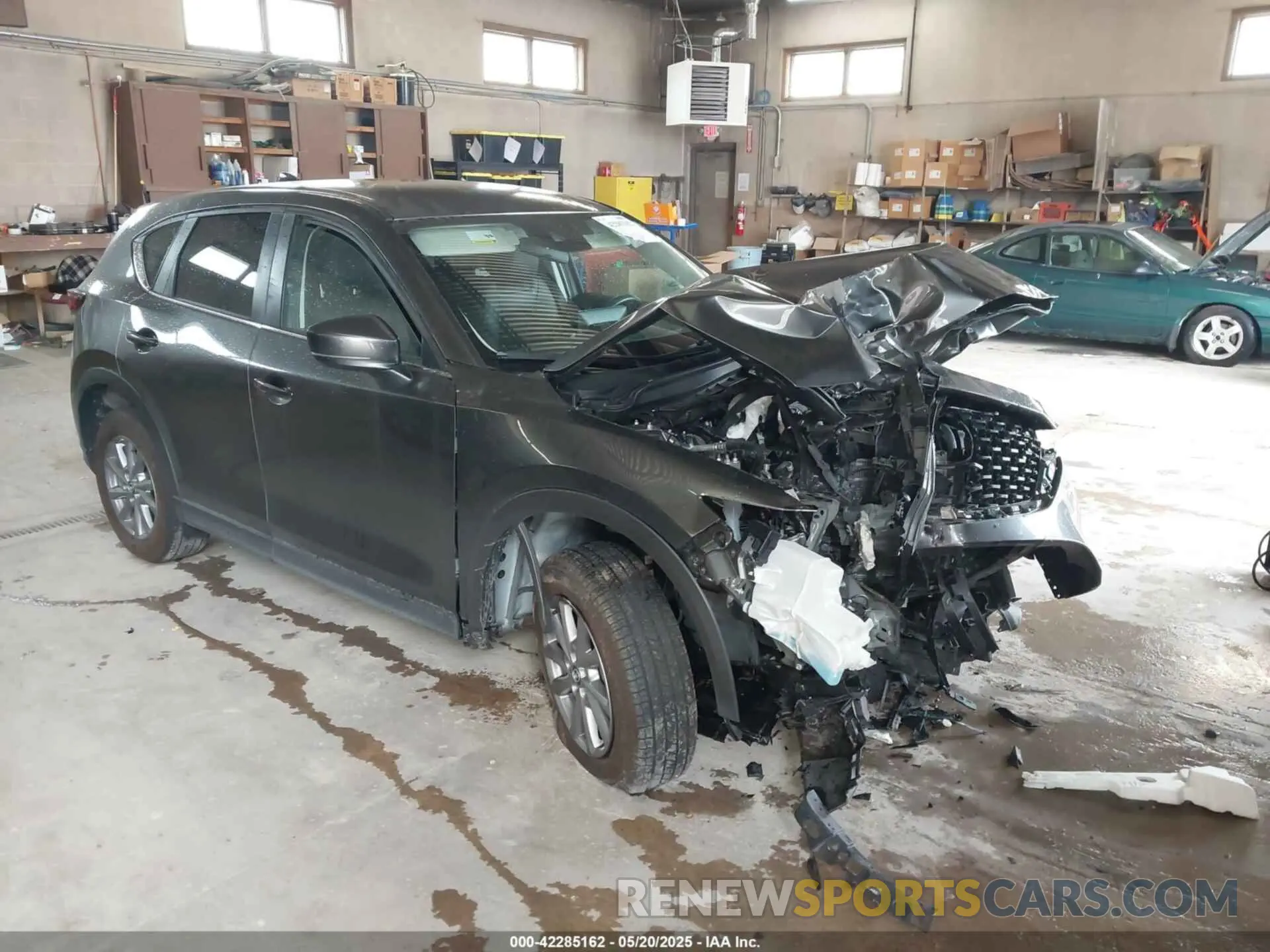 1 Photograph of a damaged car JM3KFBBM6P0103752 MAZDA CX-5 2023
