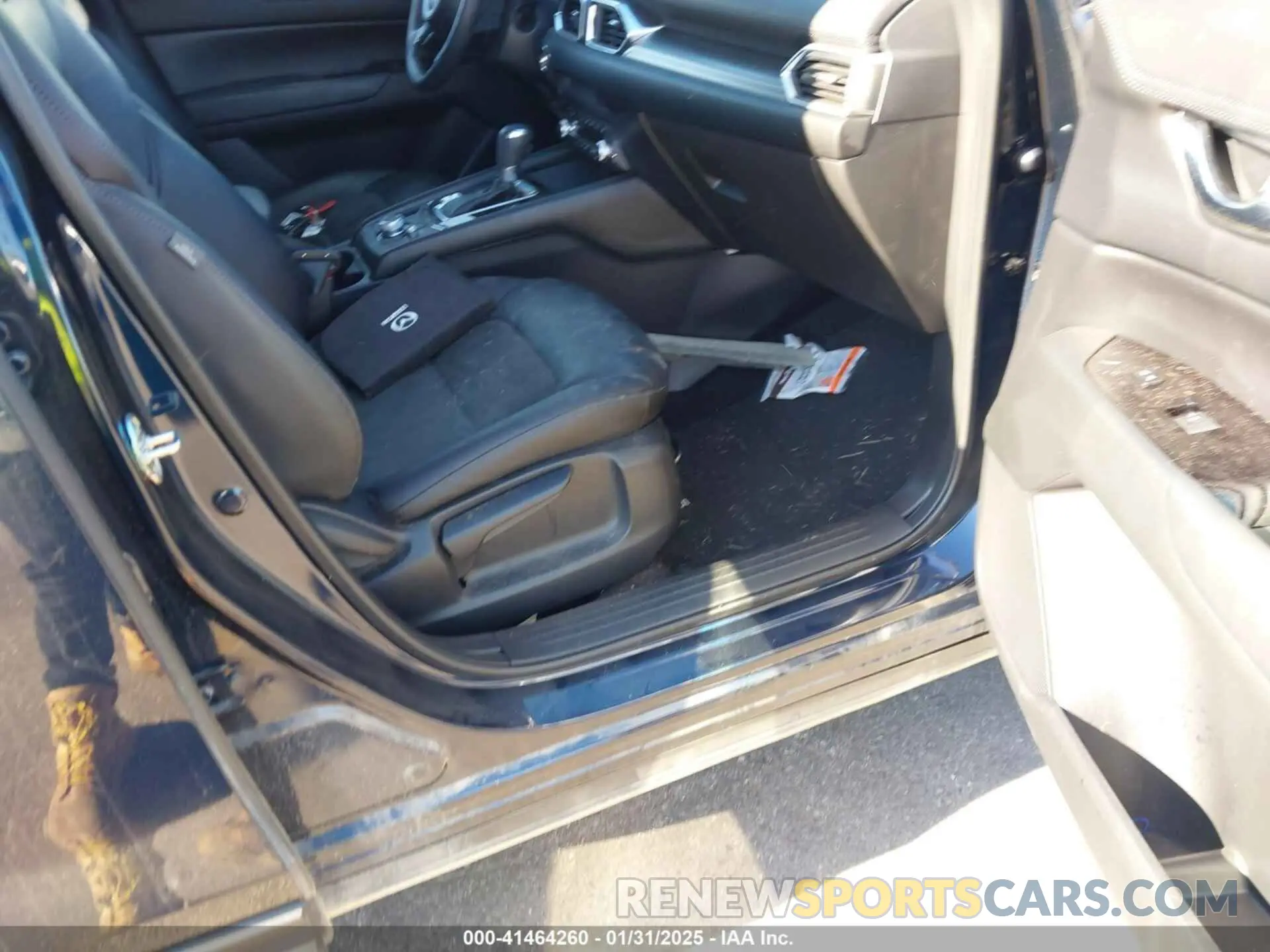 5 Photograph of a damaged car JM3KFBBM7P0171770 MAZDA CX-5 2023