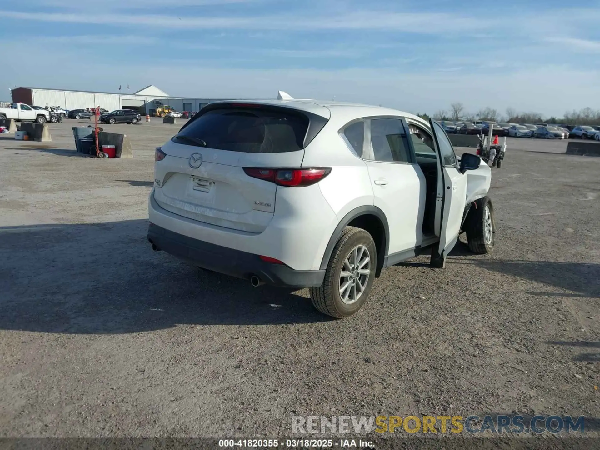 4 Photograph of a damaged car JM3KFBBM7P0285042 MAZDA CX-5 2023