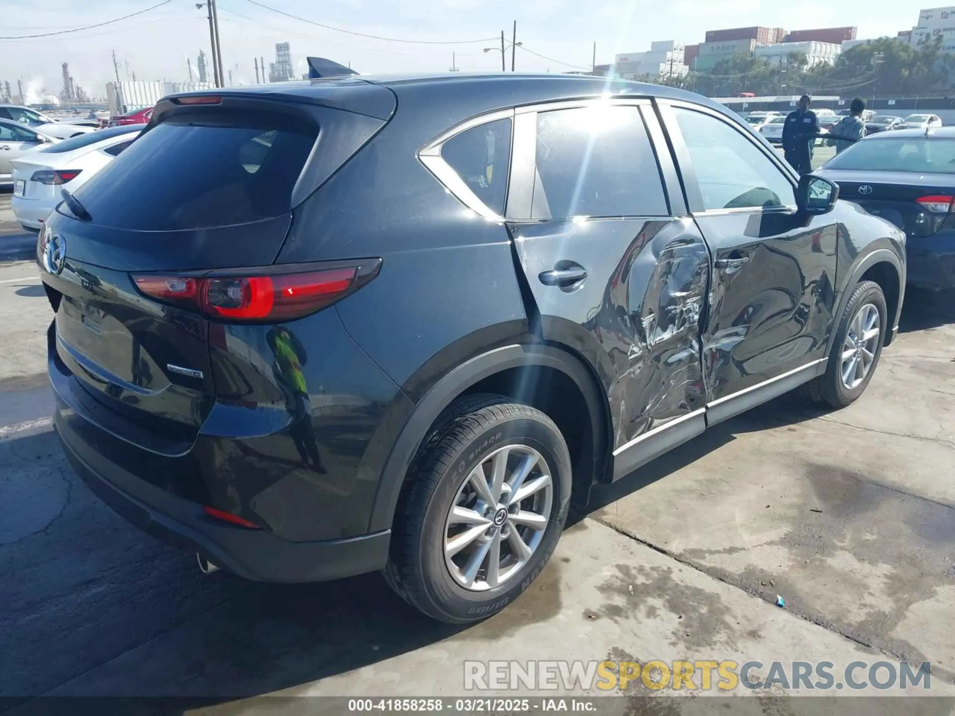 4 Photograph of a damaged car JM3KFBBM9P0271823 MAZDA CX-5 2023