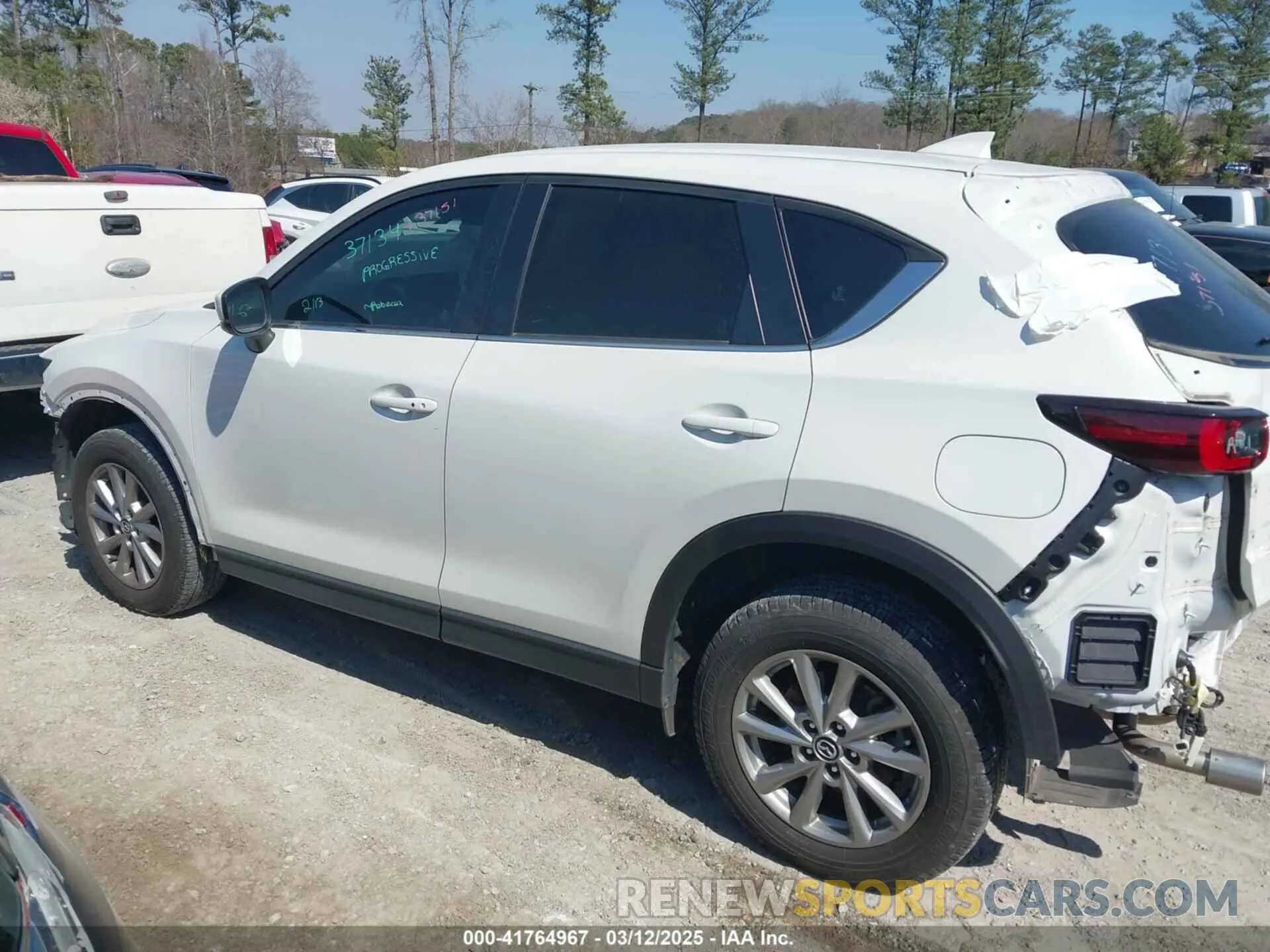 14 Photograph of a damaged car JM3KFBBMXP0170628 MAZDA CX-5 2023