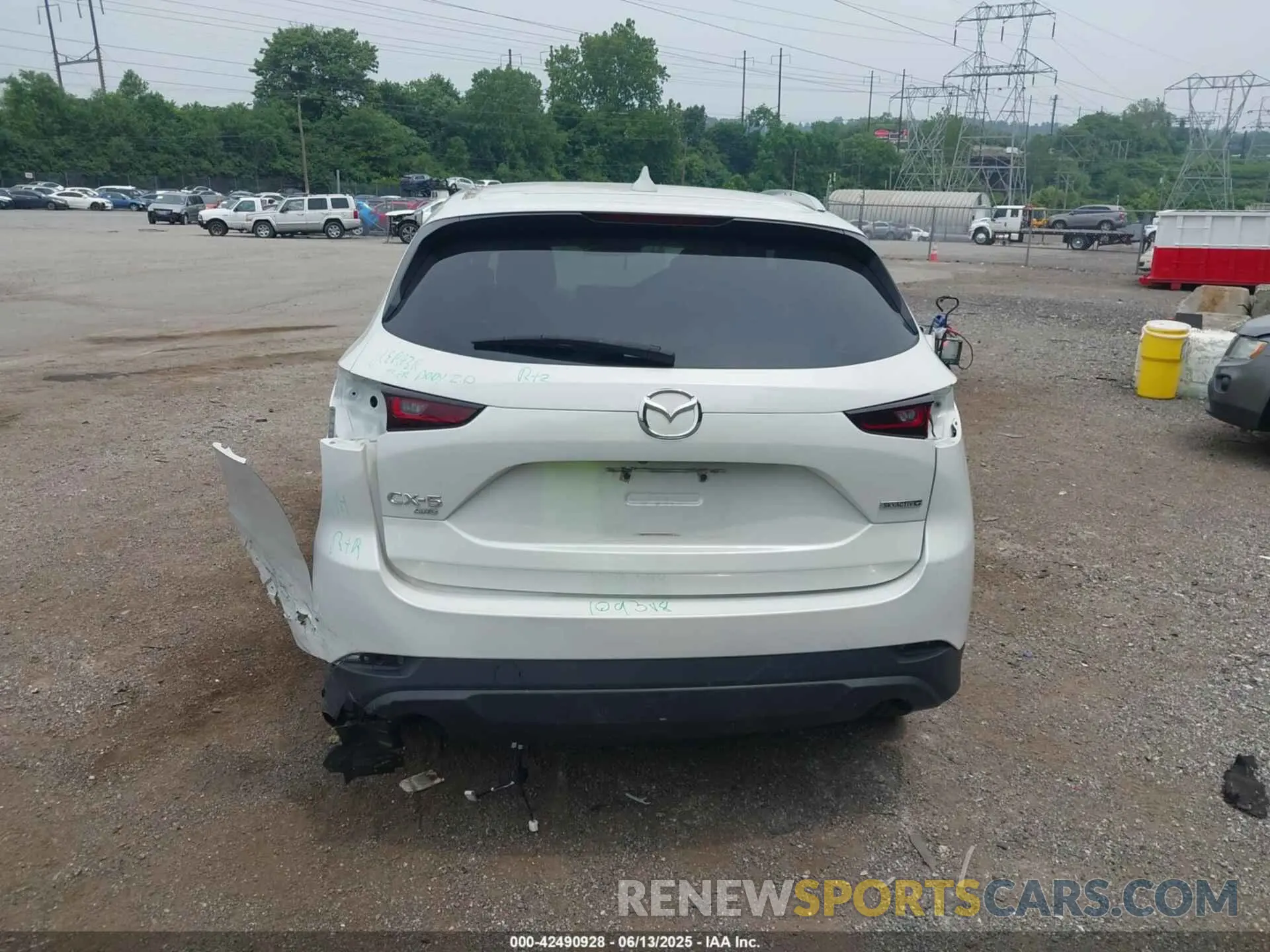 16 Photograph of a damaged car JM3KFBCM0P0179160 MAZDA CX-5 2023