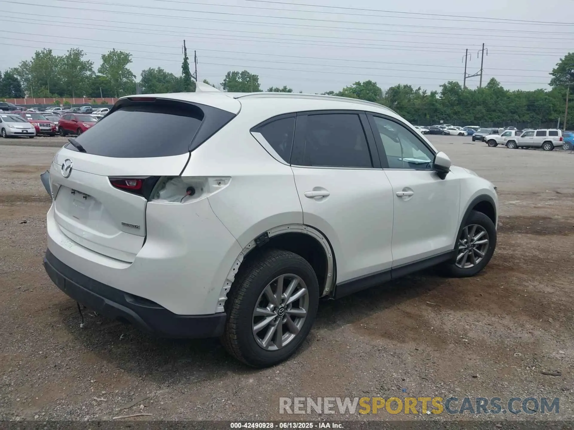 17 Photograph of a damaged car JM3KFBCM0P0179160 MAZDA CX-5 2023
